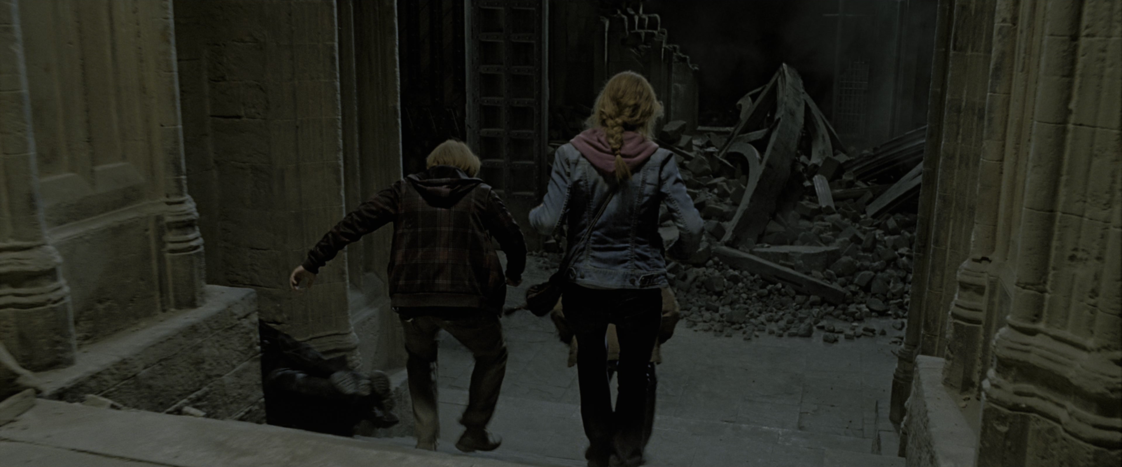 Harry Potter and the Deathly Hallows - Part 2 (2011), wide, 2.40:1 — film still