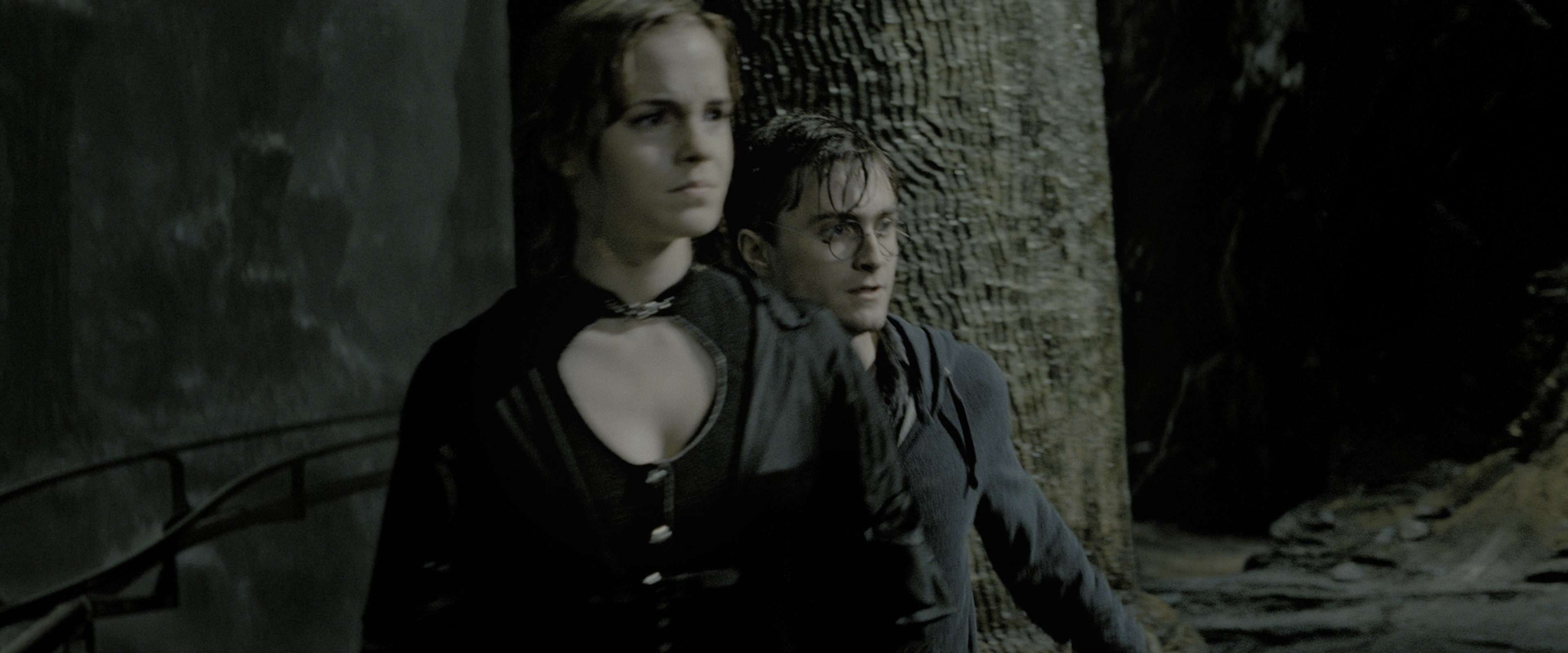 Harry Potter and the Deathly Hallows - Part 2 (2011), wide, 2.40:1 — film still