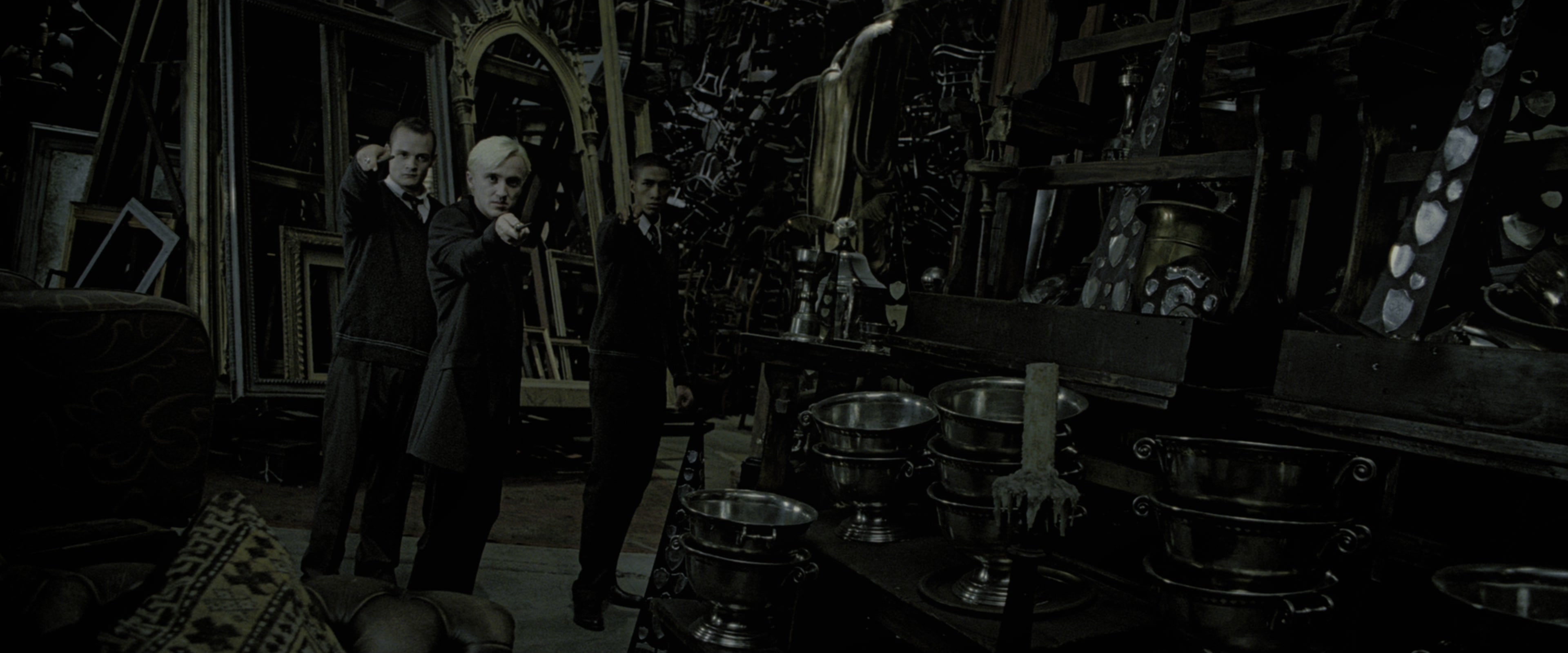 Harry Potter and the Deathly Hallows - Part 2 (2011), wide, 2.40:1 — film still