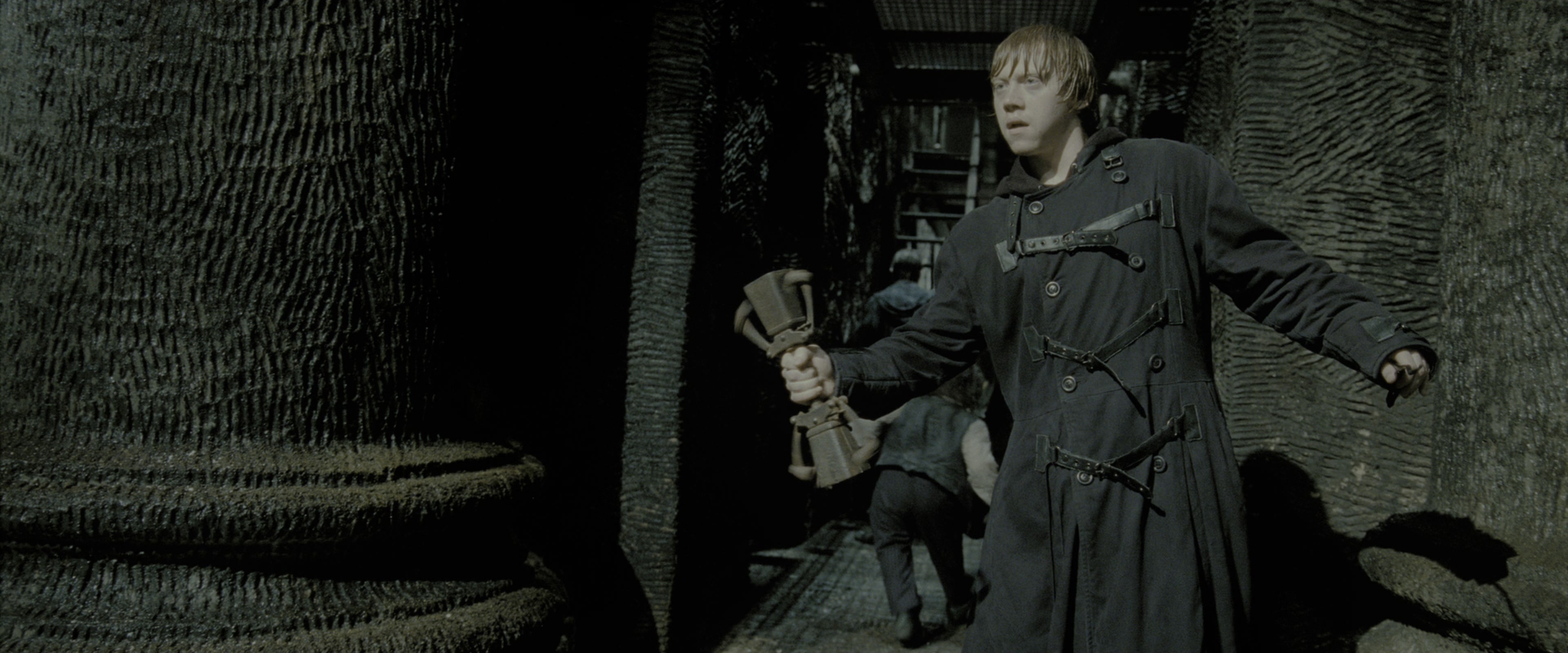 Harry Potter and the Deathly Hallows - Part 2 (2011), wide, 2.40:1 — film still