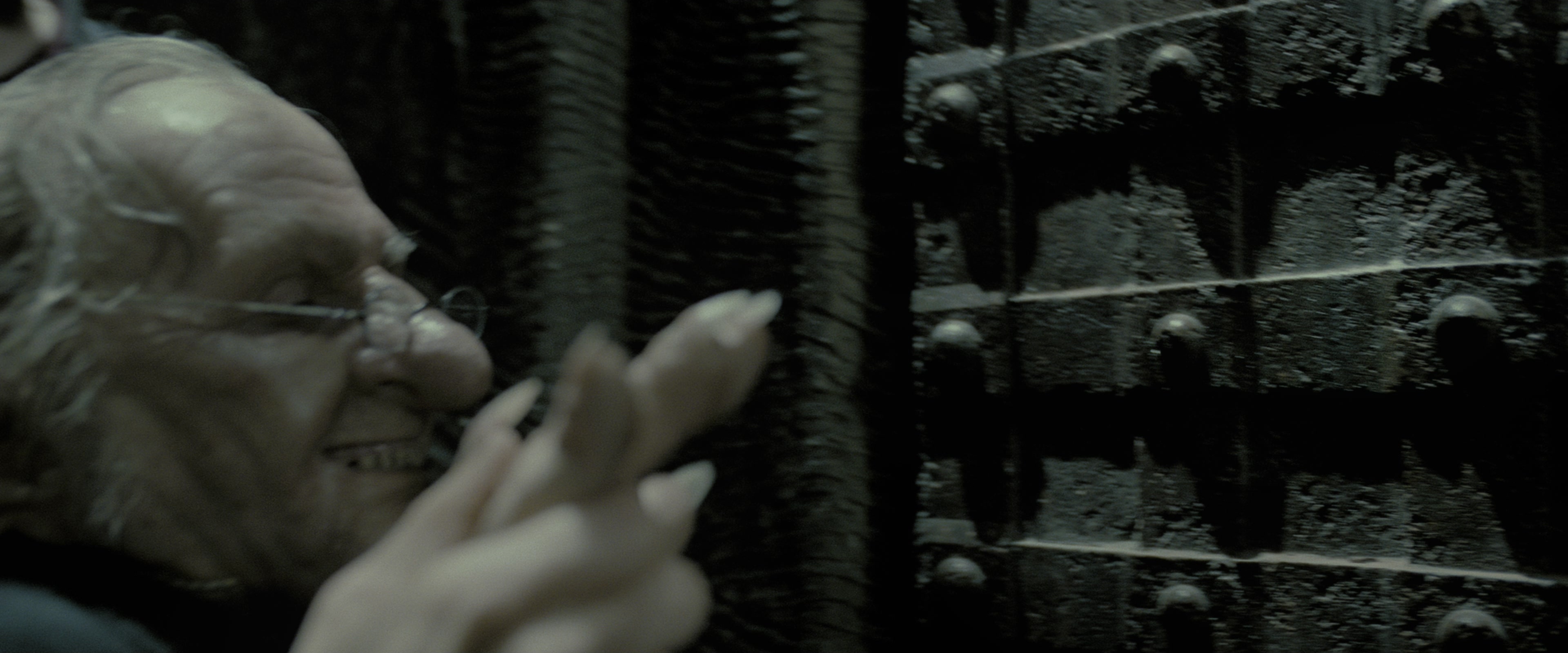 Harry Potter and the Deathly Hallows - Part 2 (2011), wide, 2.40:1 — film still