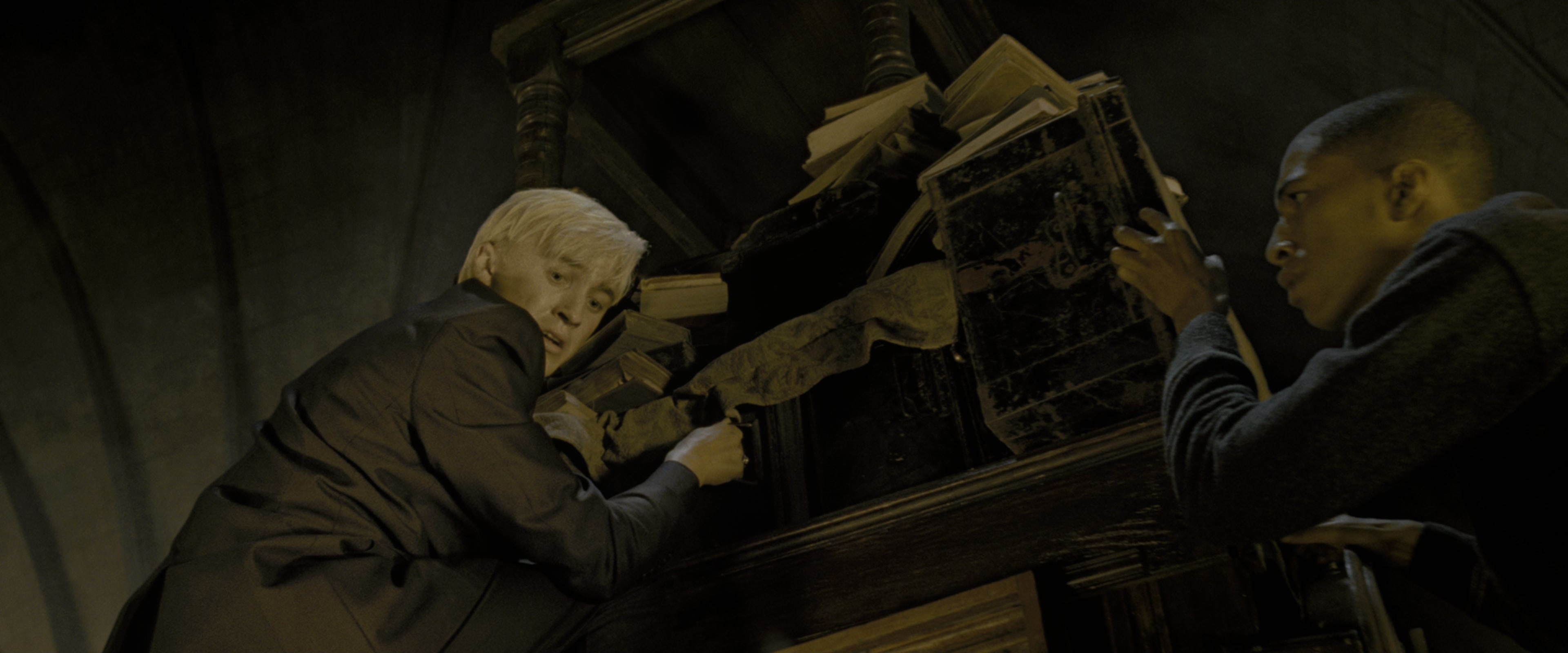 Harry Potter and the Deathly Hallows - Part 2 (2011), wide, 2.40:1 — film still