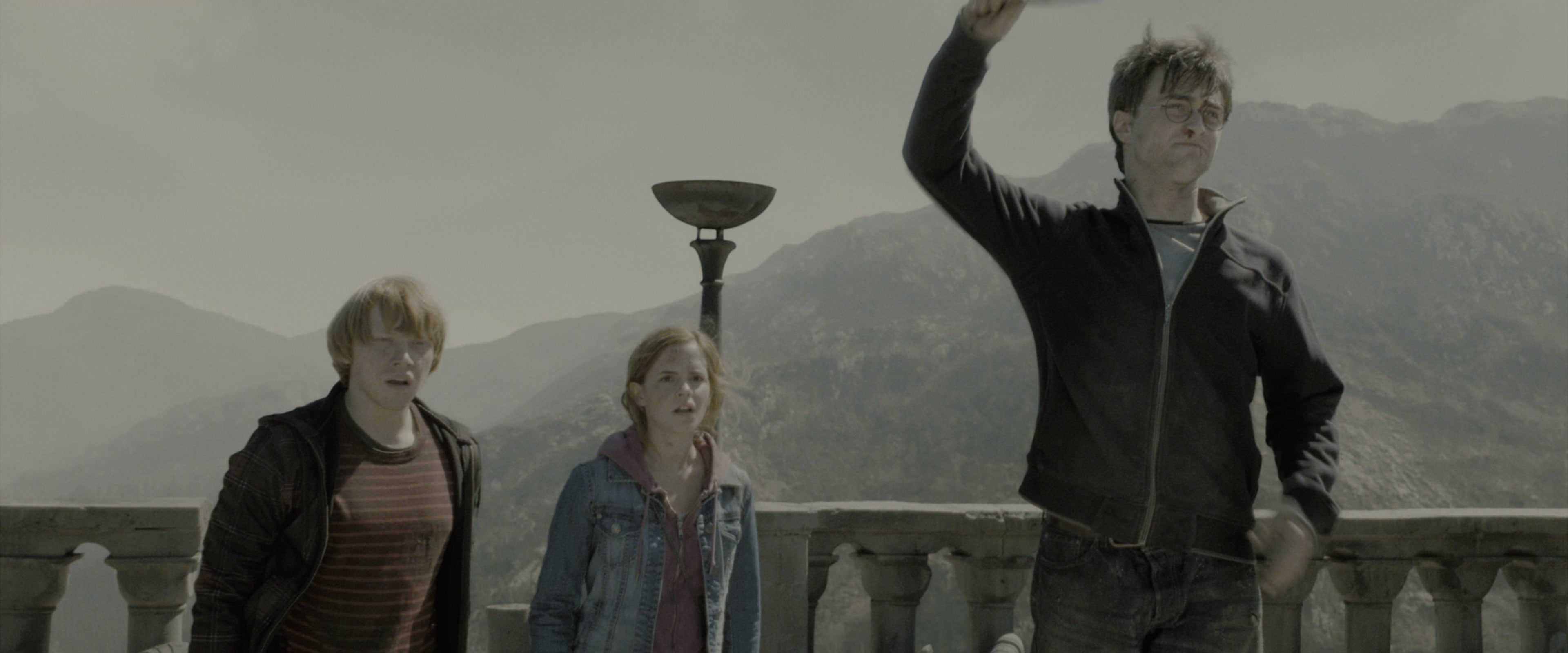 Harry Potter and the Deathly Hallows - Part 2 (2011), wide, 2.40:1 — film still