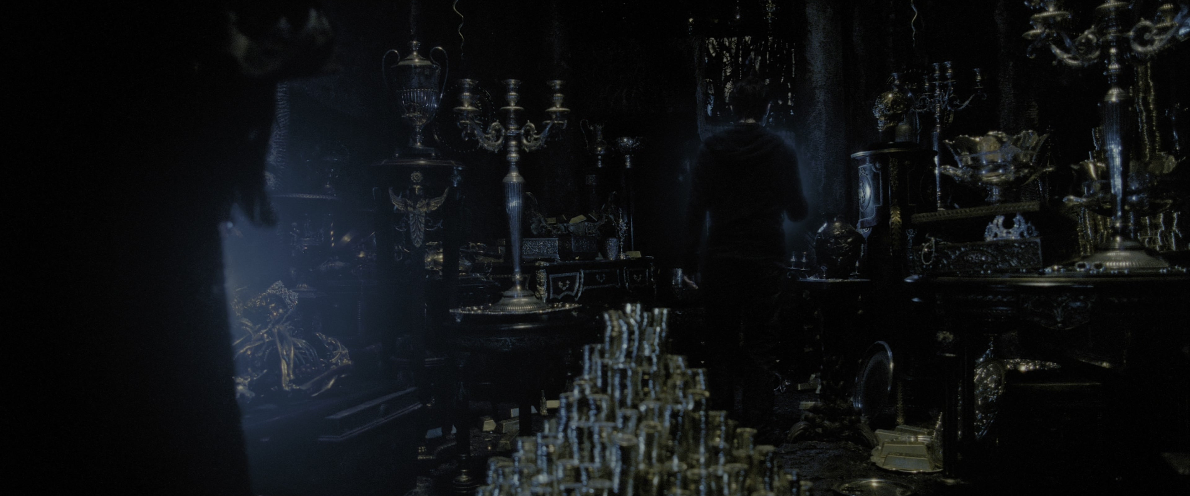 Harry Potter and the Deathly Hallows - Part 2 (2011), wide, 2.40:1 — film still