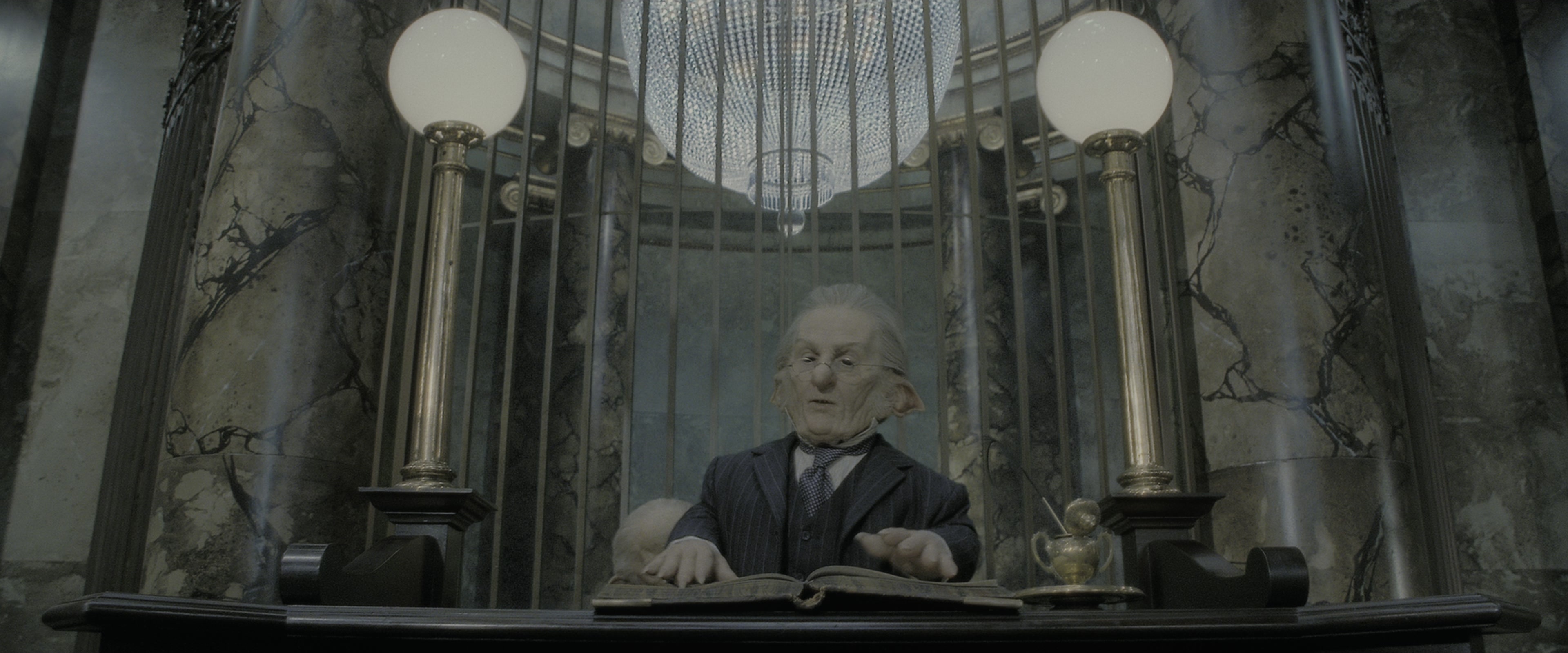 Harry Potter and the Deathly Hallows - Part 2 (2011), wide, 2.40:1 — film still