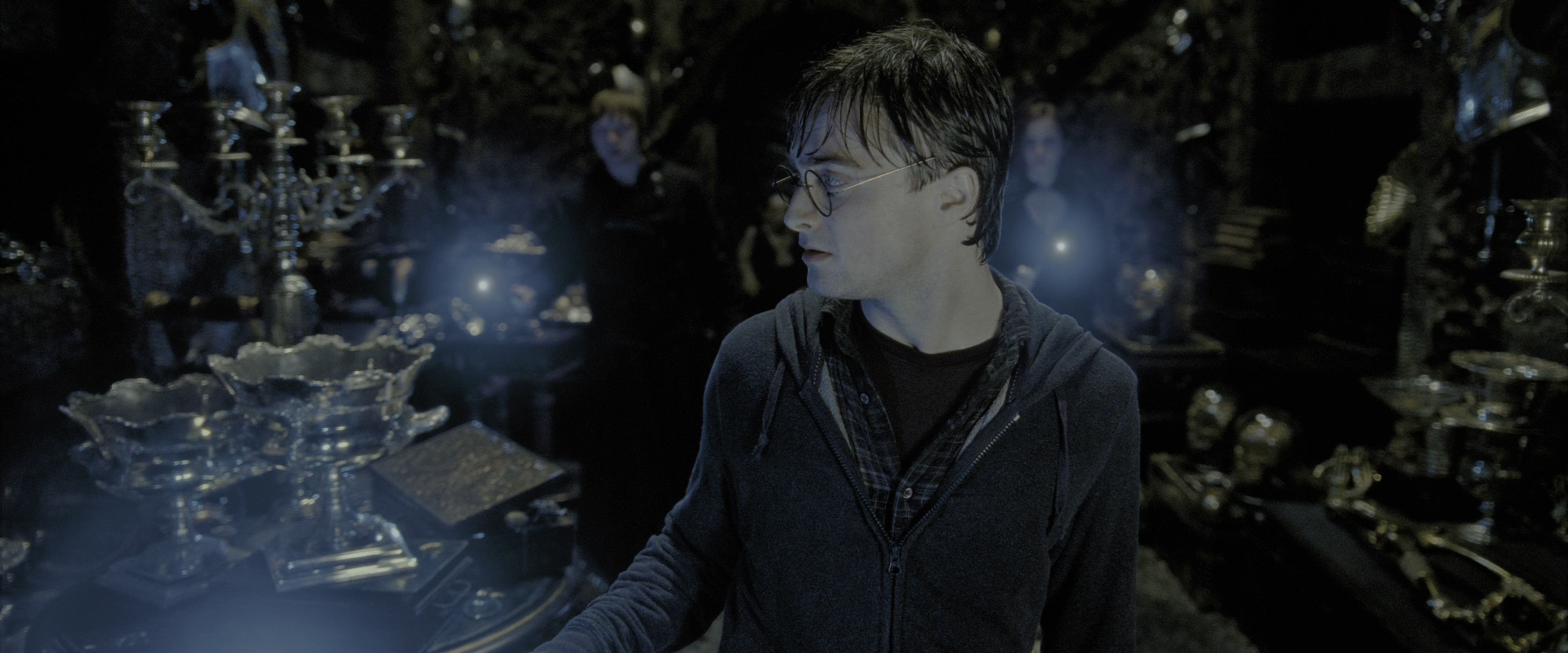 Harry Potter and the Deathly Hallows - Part 2 (2011), wide, 2.40:1 — film still