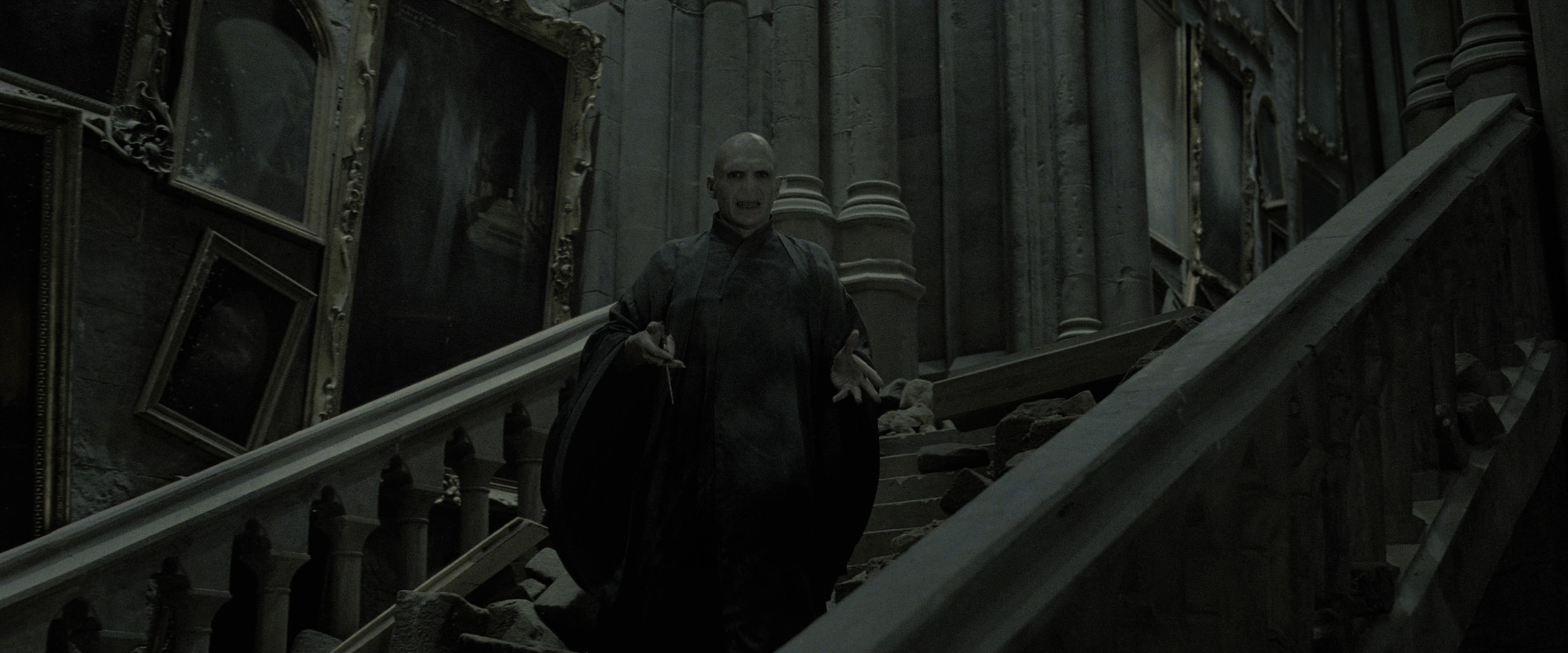 Harry Potter and the Deathly Hallows - Part 2 (2011), wide, 2.40:1 — film still