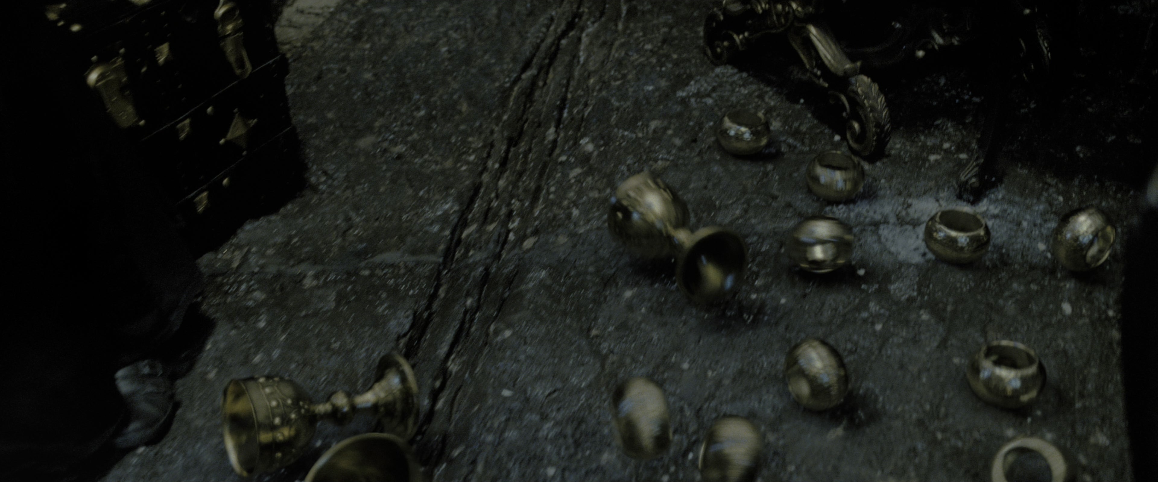 Harry Potter and the Deathly Hallows - Part 2 (2011), wide, 2.40:1 — film still