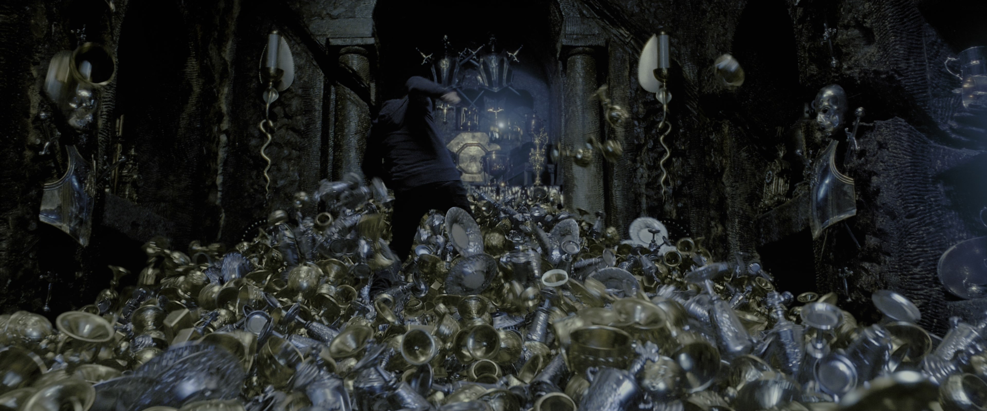 Harry Potter and the Deathly Hallows - Part 2 (2011), wide, 2.40:1 — film still