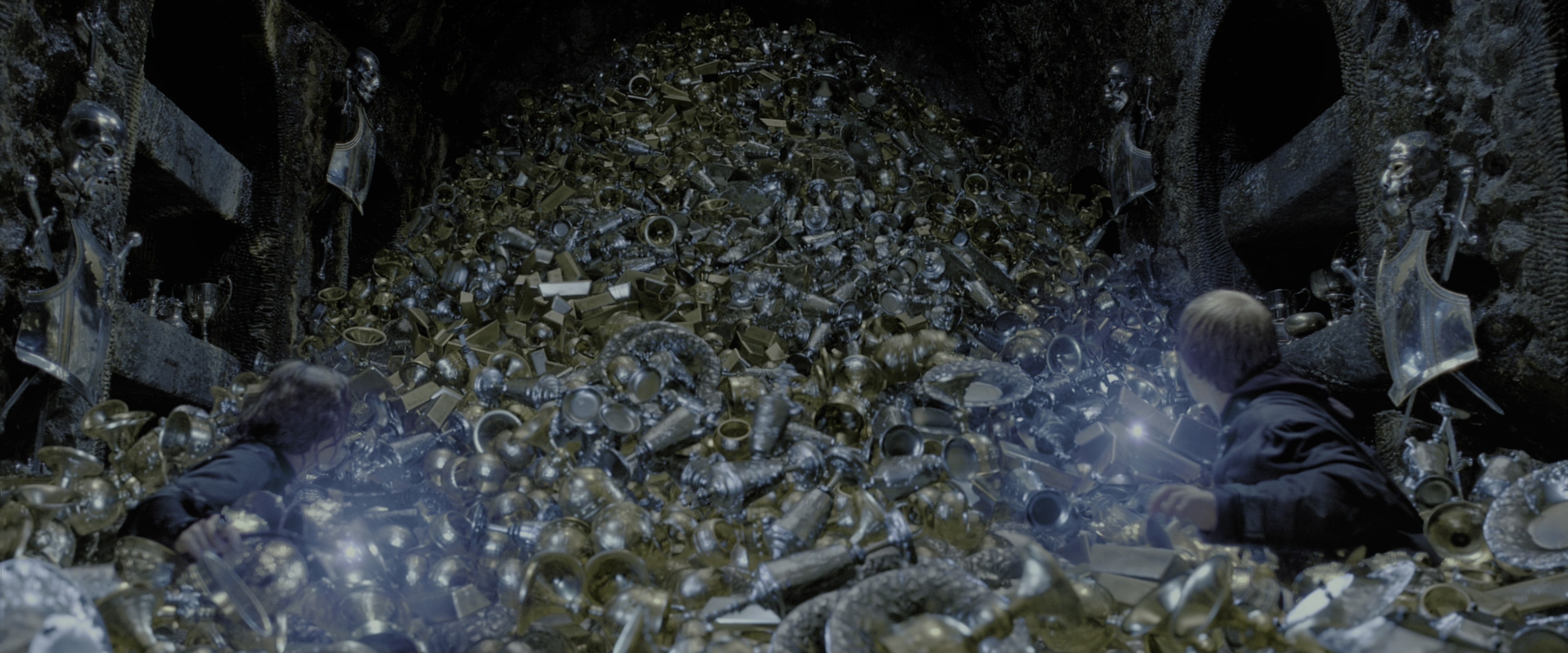 Harry Potter and the Deathly Hallows - Part 2 (2011), wide, 2.40:1 — film still