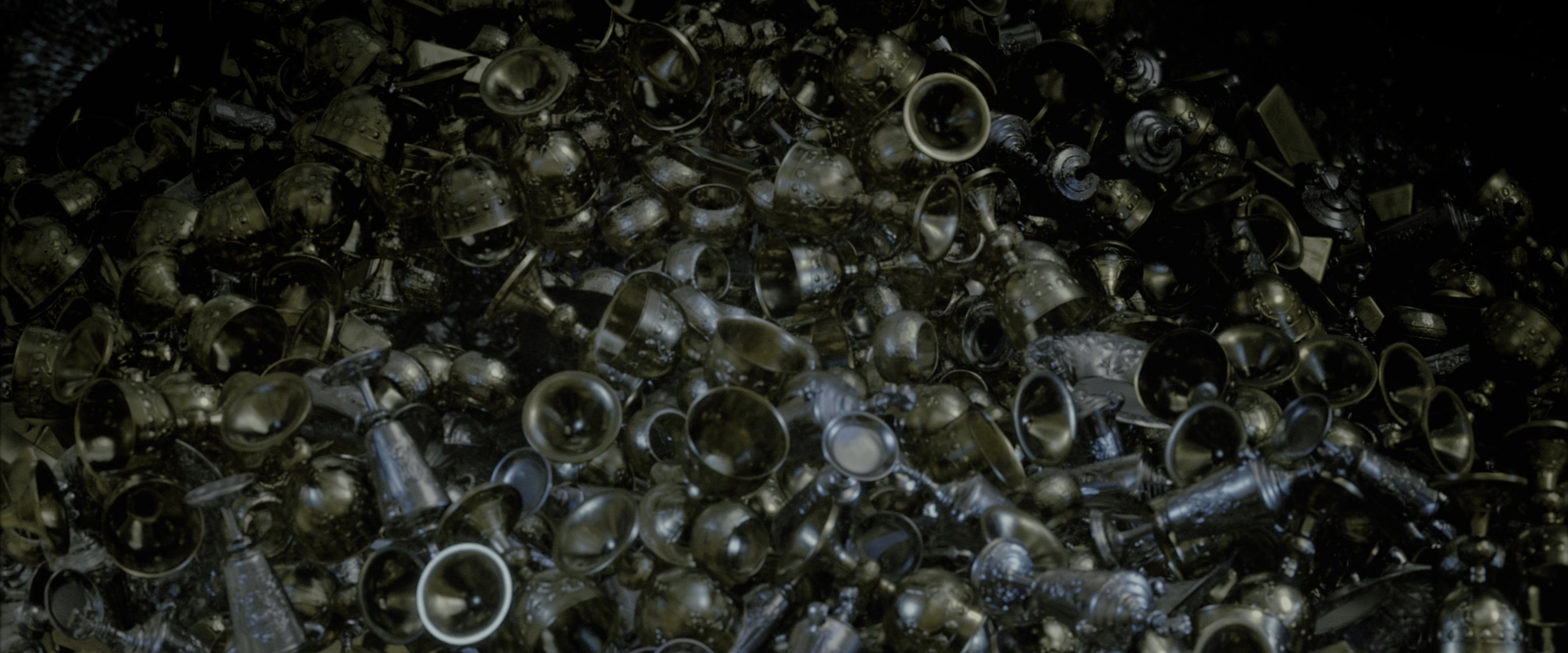 Harry Potter and the Deathly Hallows - Part 2 (2011), wide, 2.40:1 — film still