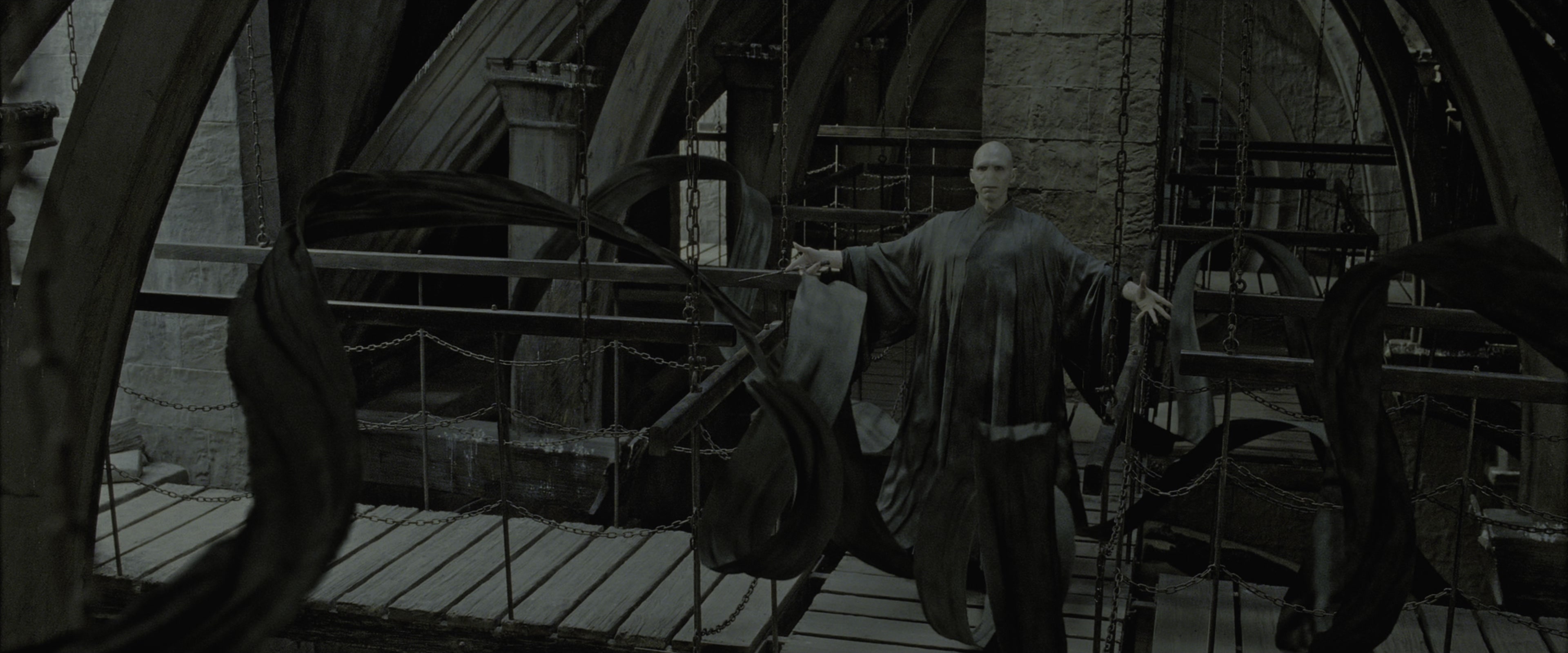 Harry Potter and the Deathly Hallows - Part 2 (2011), wide, 2.40:1 — film still
