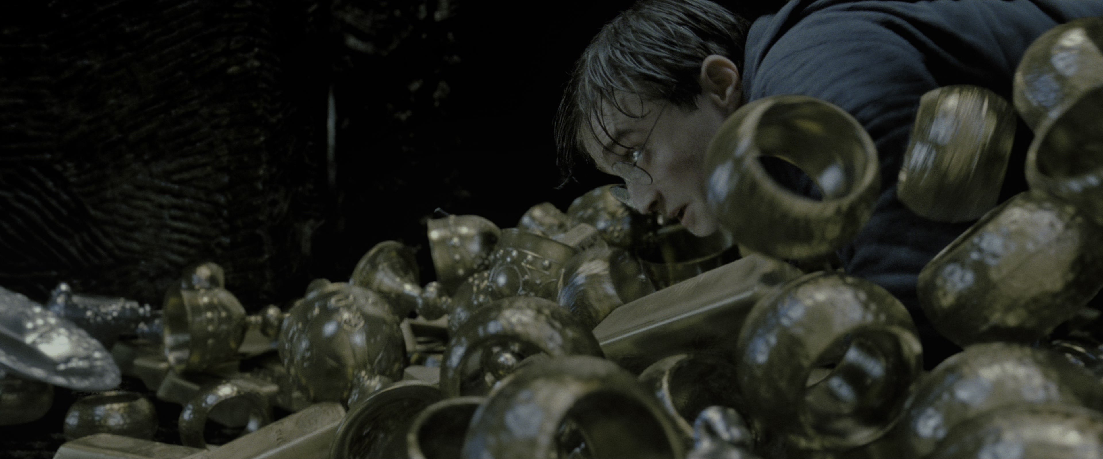 Harry Potter and the Deathly Hallows - Part 2 (2011), wide, 2.40:1 — film still