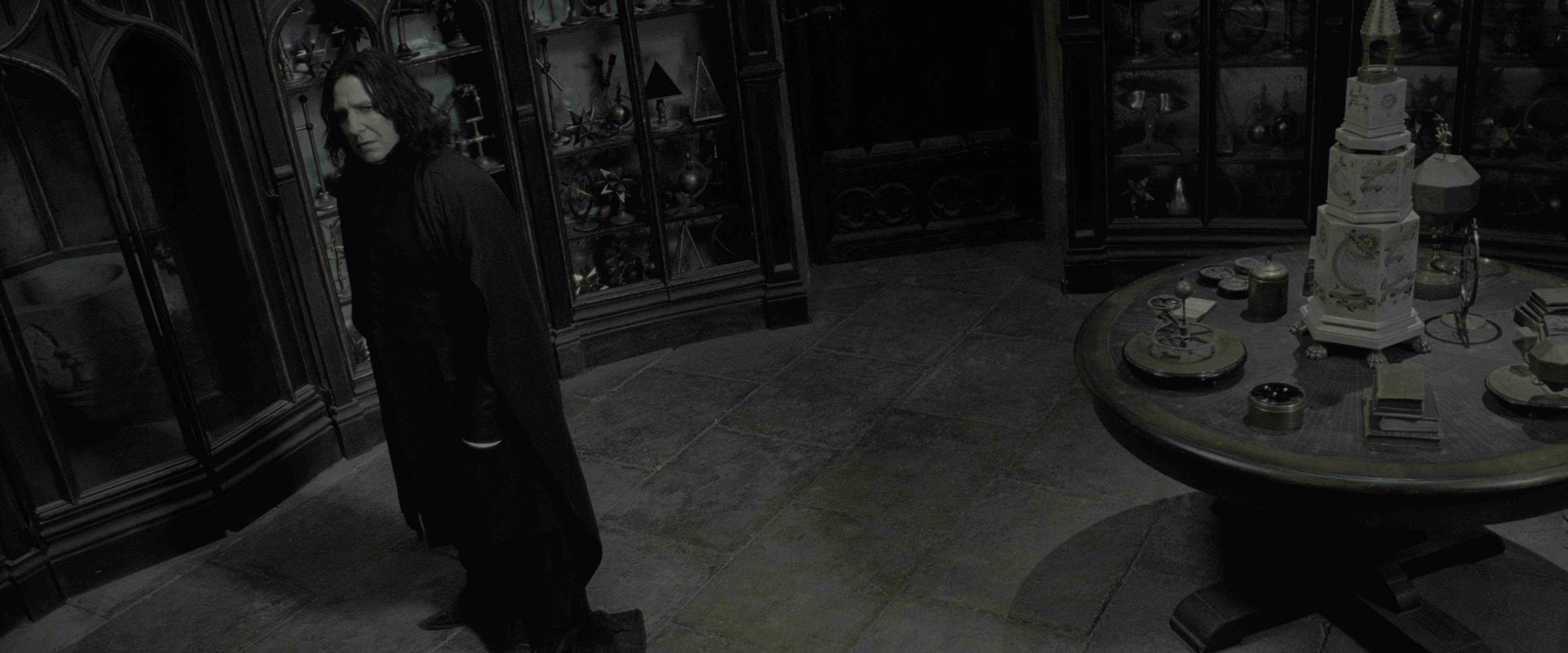 Harry Potter and the Deathly Hallows - Part 2 (2011), wide, 2.40:1 — film still
