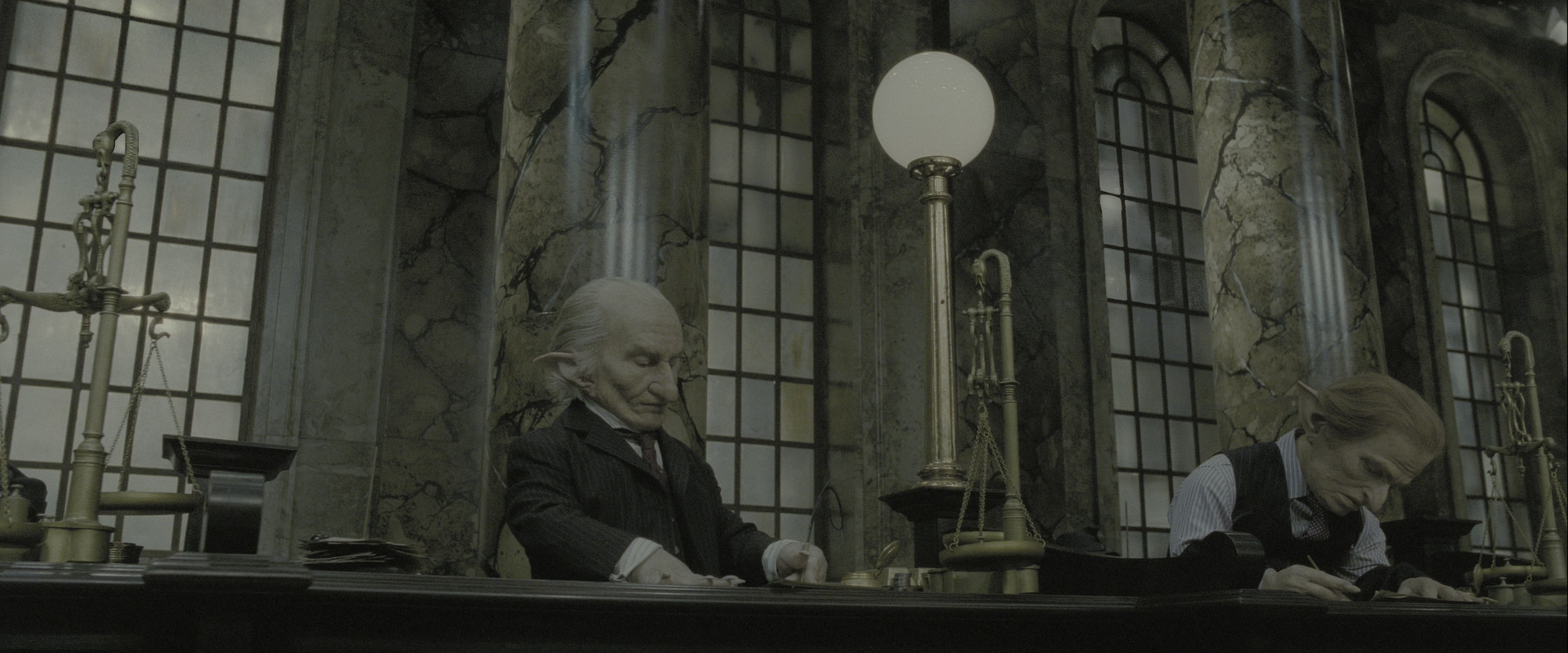 Harry Potter and the Deathly Hallows - Part 2 (2011), wide, 2.40:1 — film still
