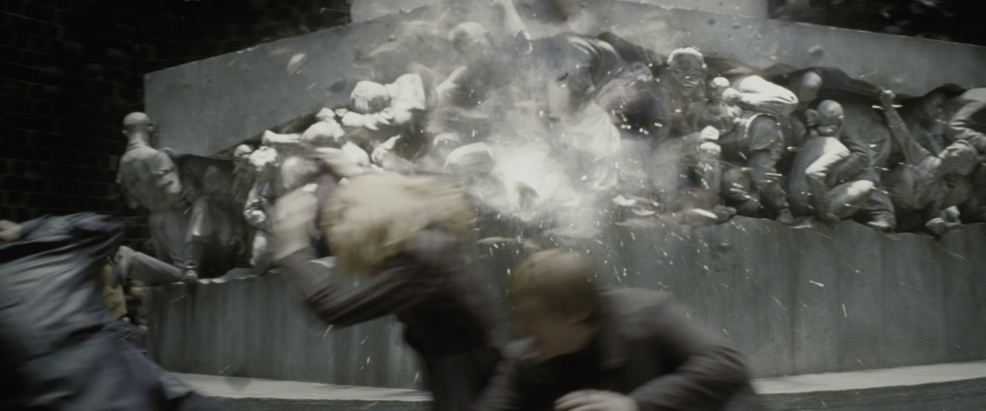 Harry Potter and the Deathly Hallows - Part 1 (2010), wide, 2.40:1 — film still