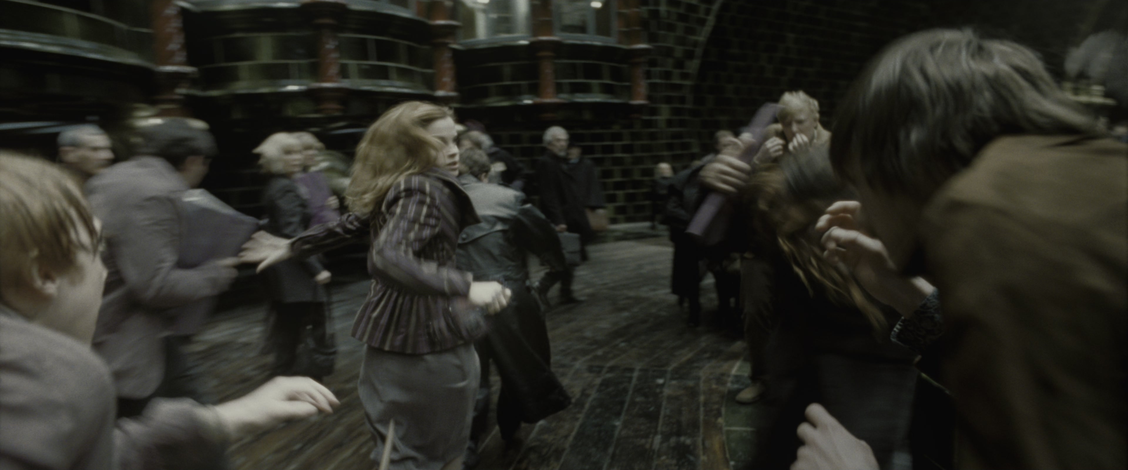 Harry Potter and the Deathly Hallows - Part 1 (2010), wide, 2.40:1 — film still