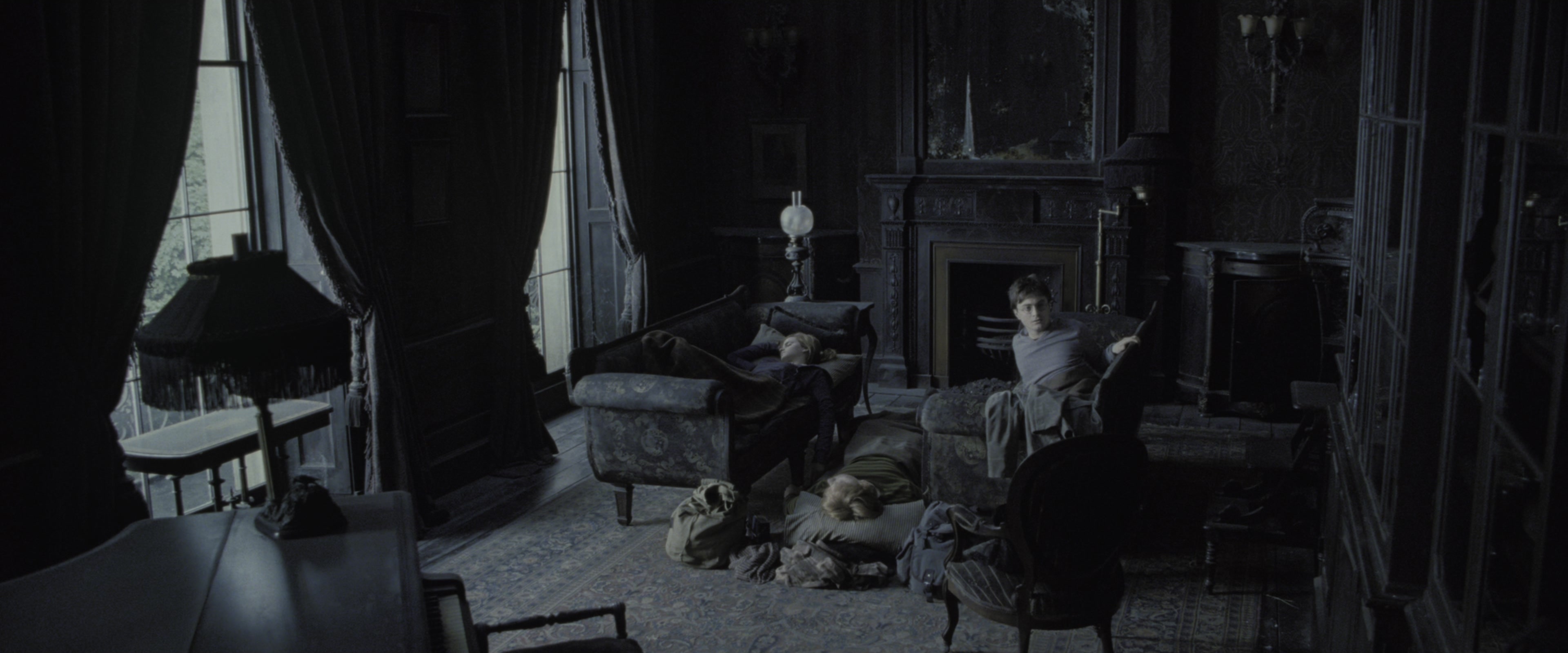 Harry Potter and the Deathly Hallows - Part 1 (2010), wide, 2.40:1 — film still