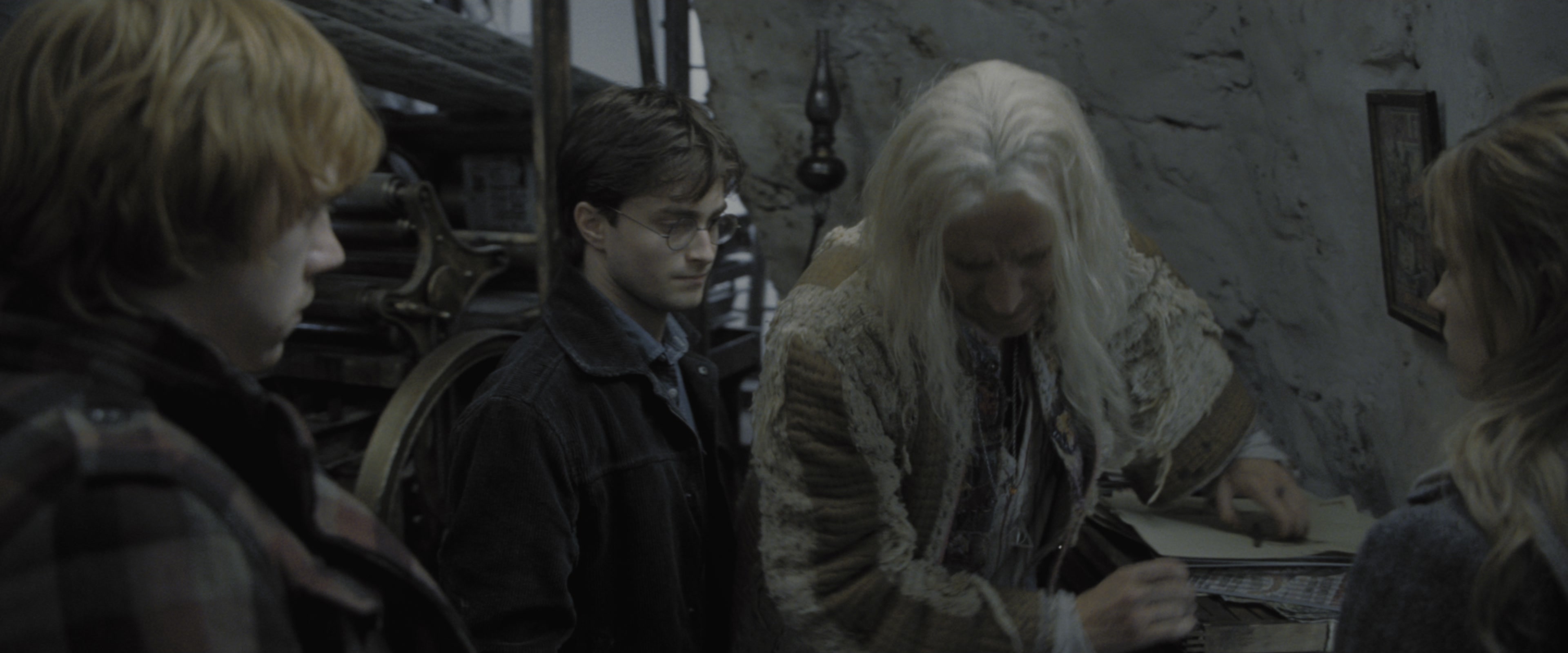 Harry Potter and the Deathly Hallows - Part 1 (2010), wide, 2.40:1 — film still