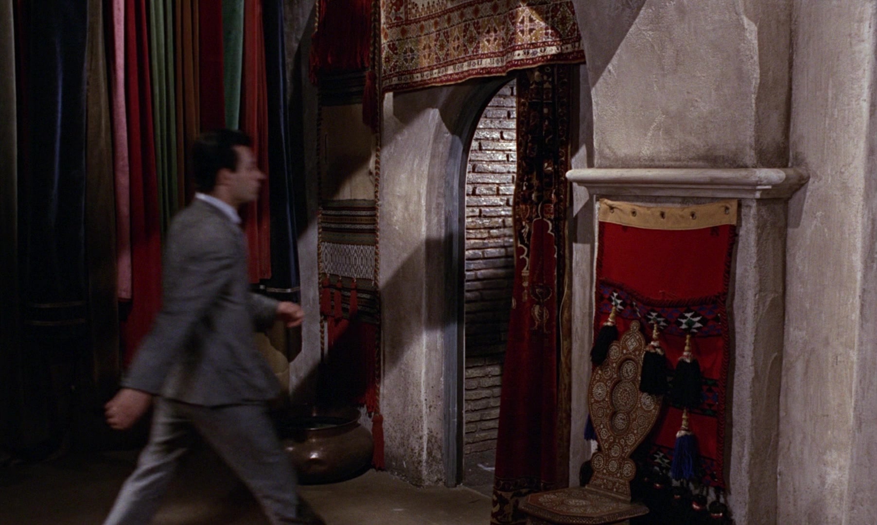 From Russia with Love (1963), unknown, 1.67:1 — film still