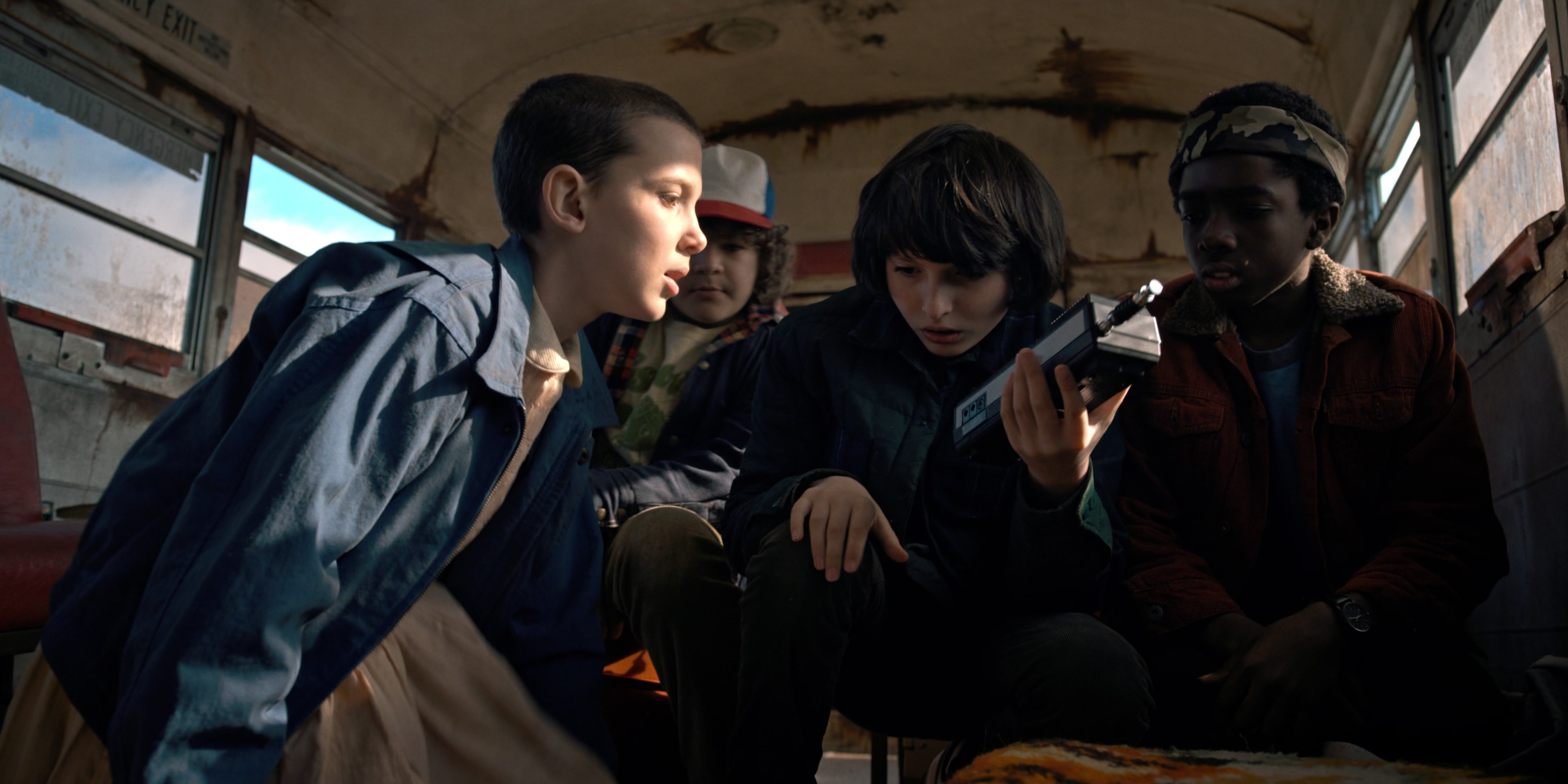Stranger Things (2016), wide, 2.00:1 — film still