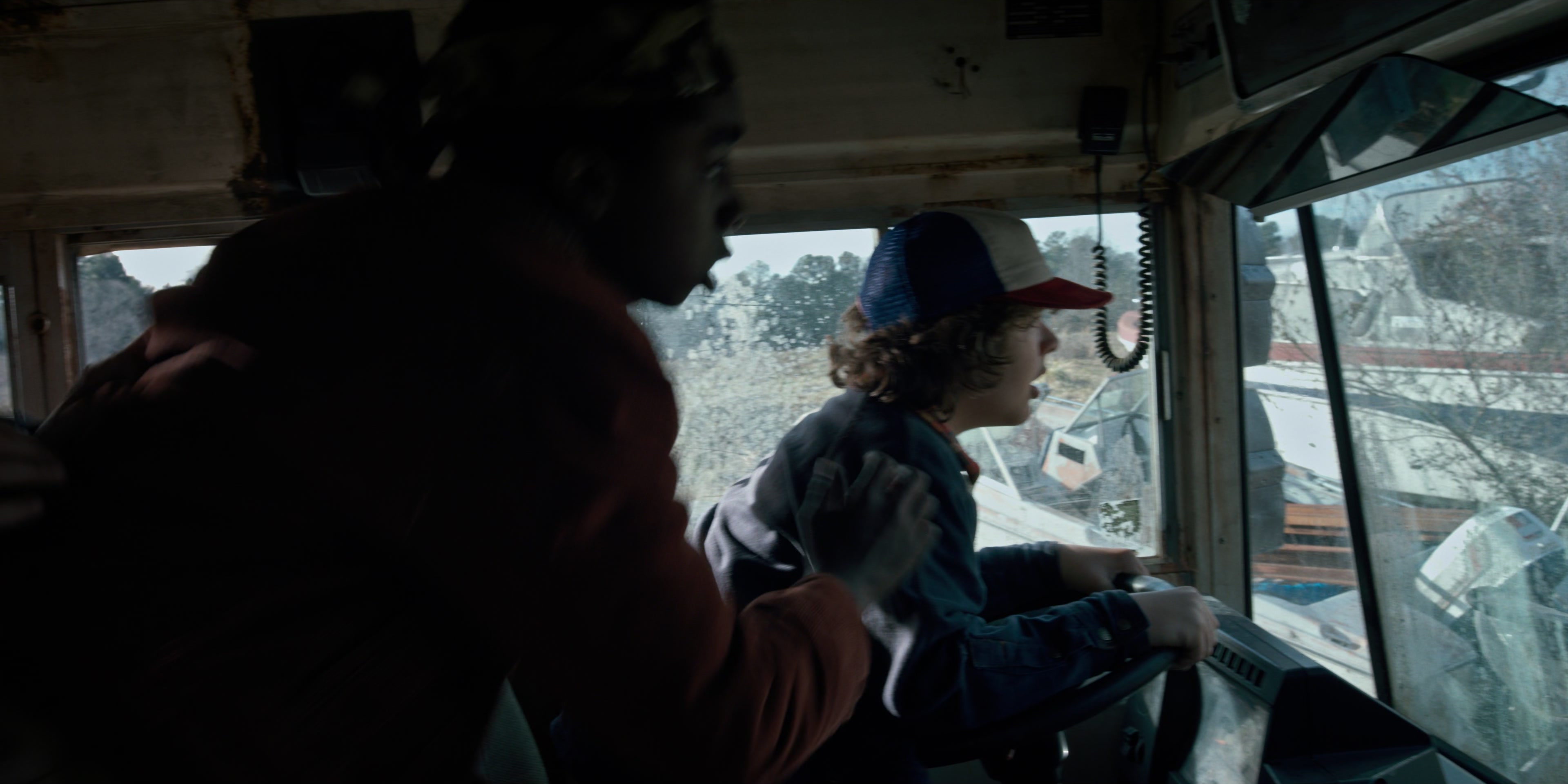 Stranger Things (2016), wide, 2.00:1 — film still