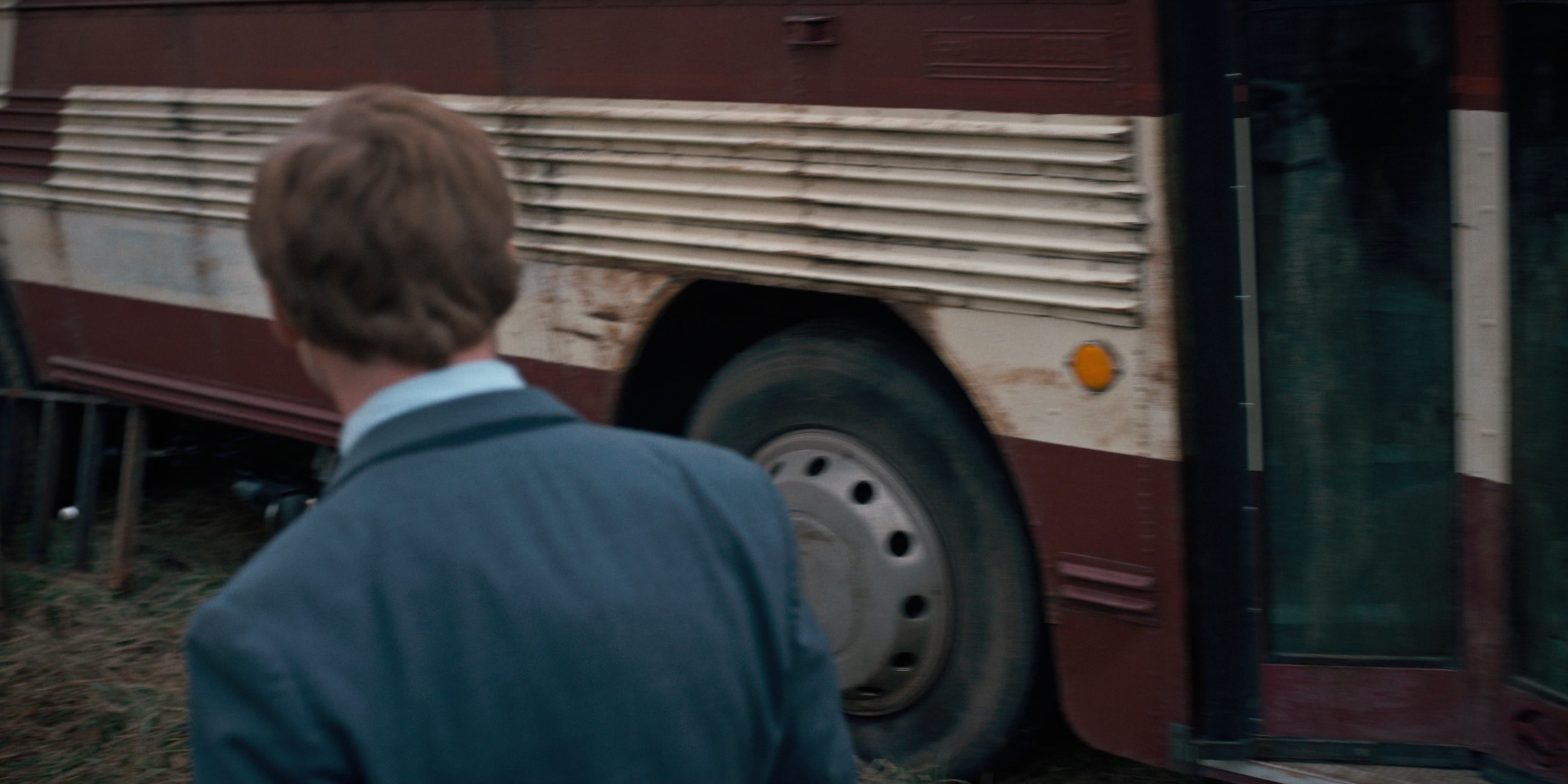 Stranger Things (2016), wide, 2.00:1 — film still