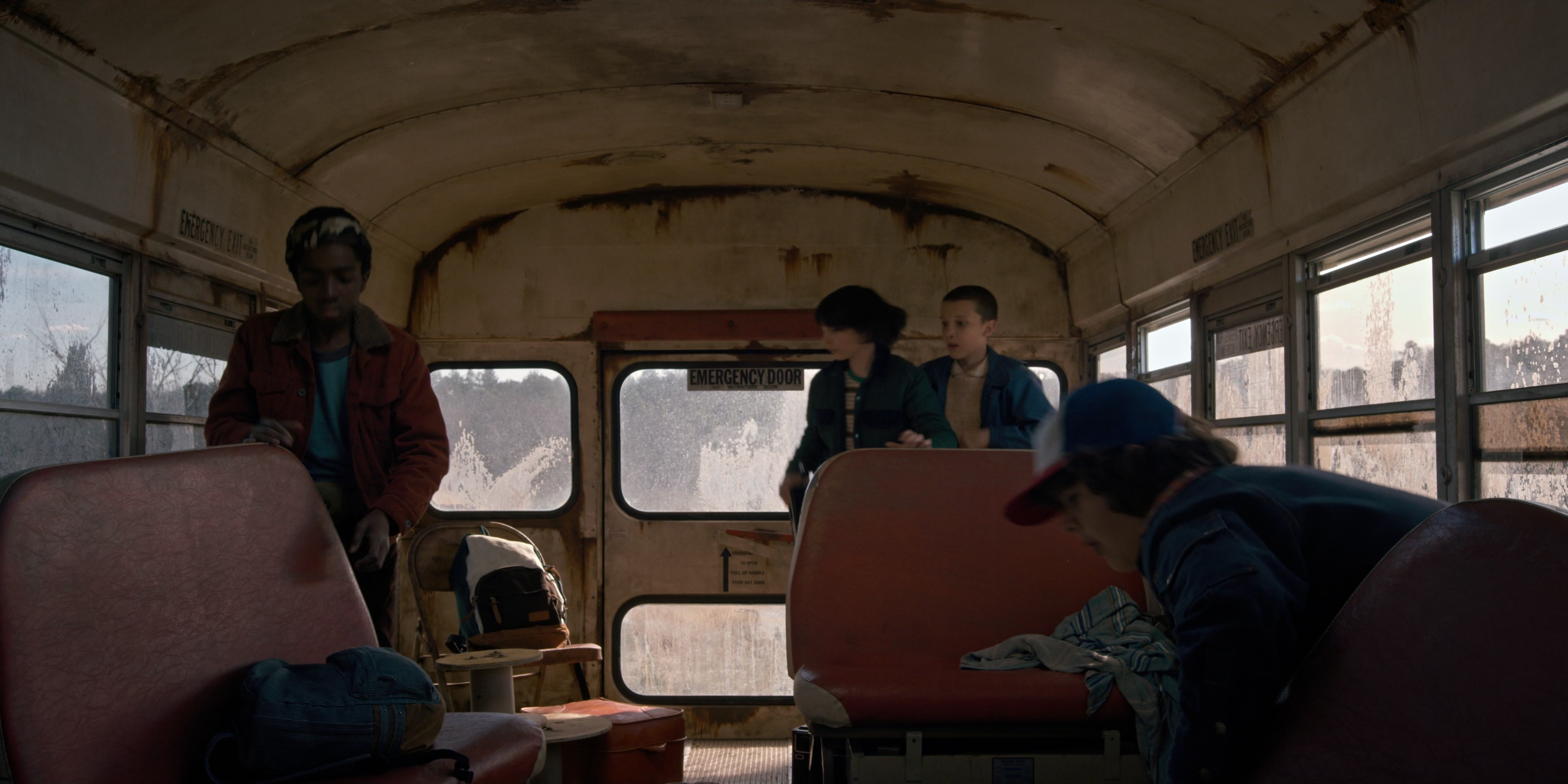 Stranger Things (2016), wide, 2.00:1 — film still