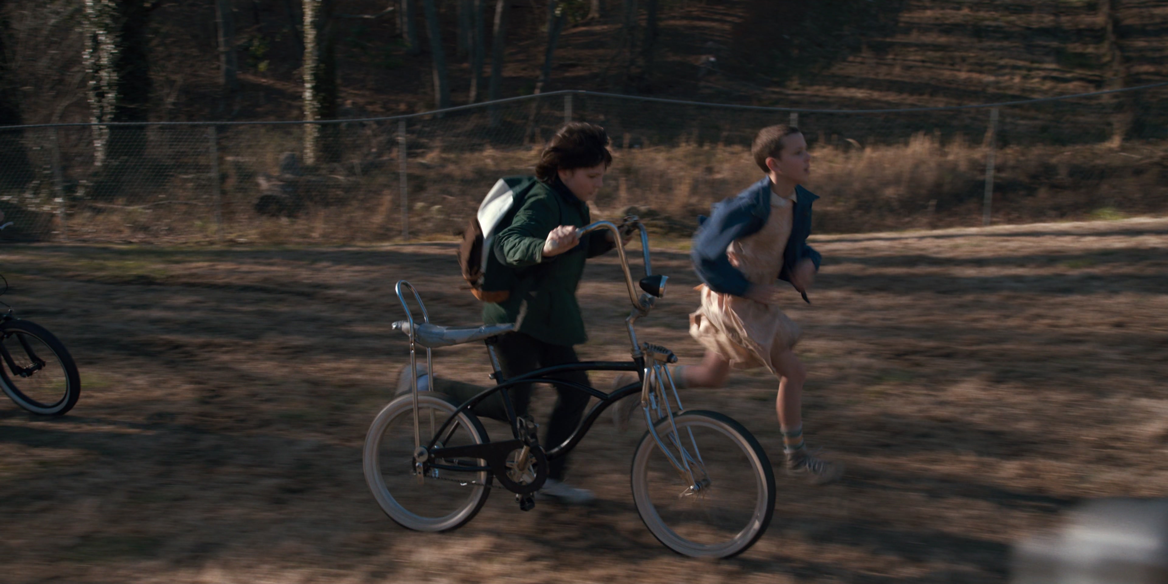 Stranger Things (2016), wide, 2.00:1 — film still
