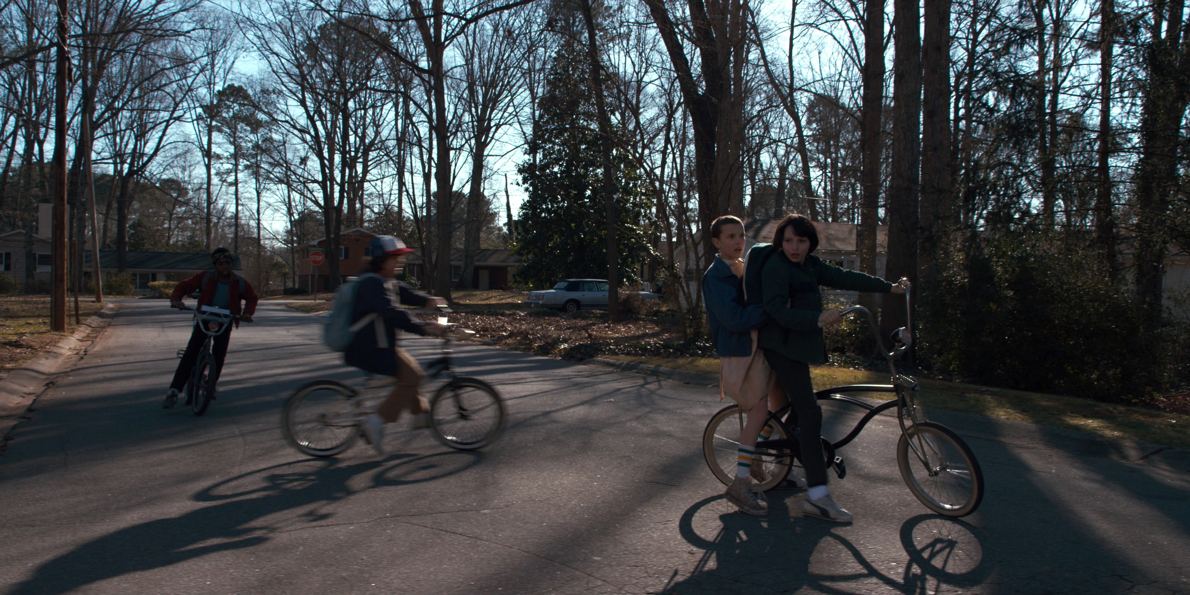 Stranger Things (2016), wide, 2.00:1 — film still