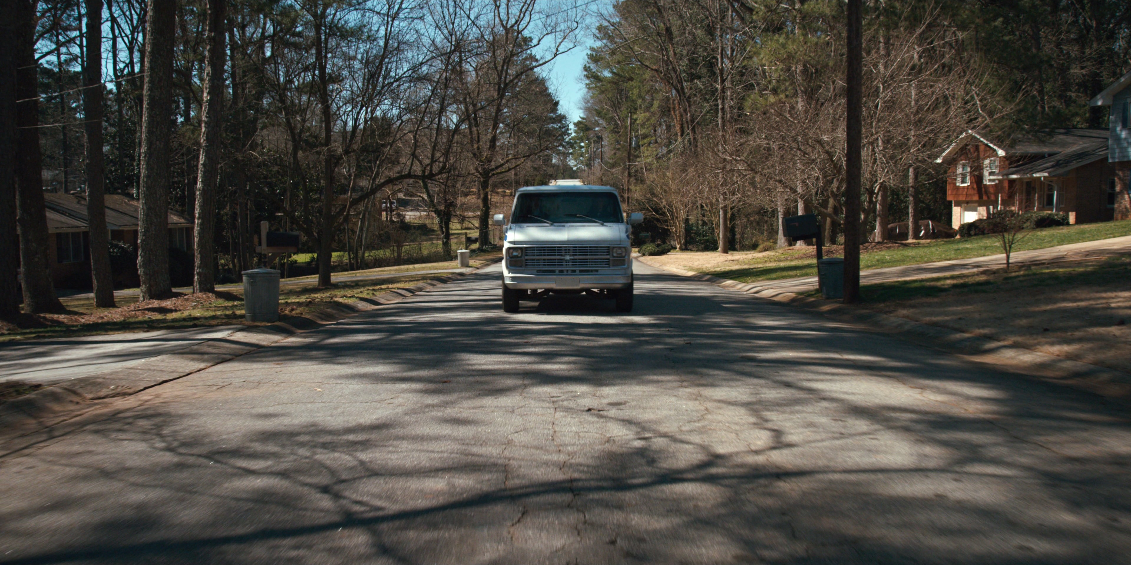Stranger Things (2016), wide, 2.00:1 — film still