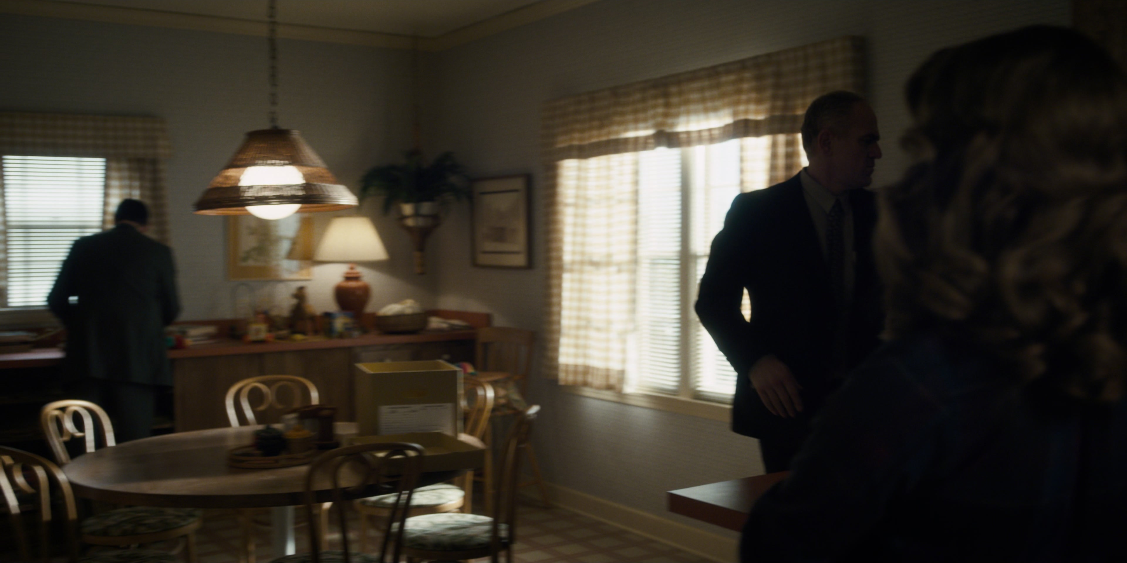 Stranger Things (2016), wide, 2.00:1 — film still