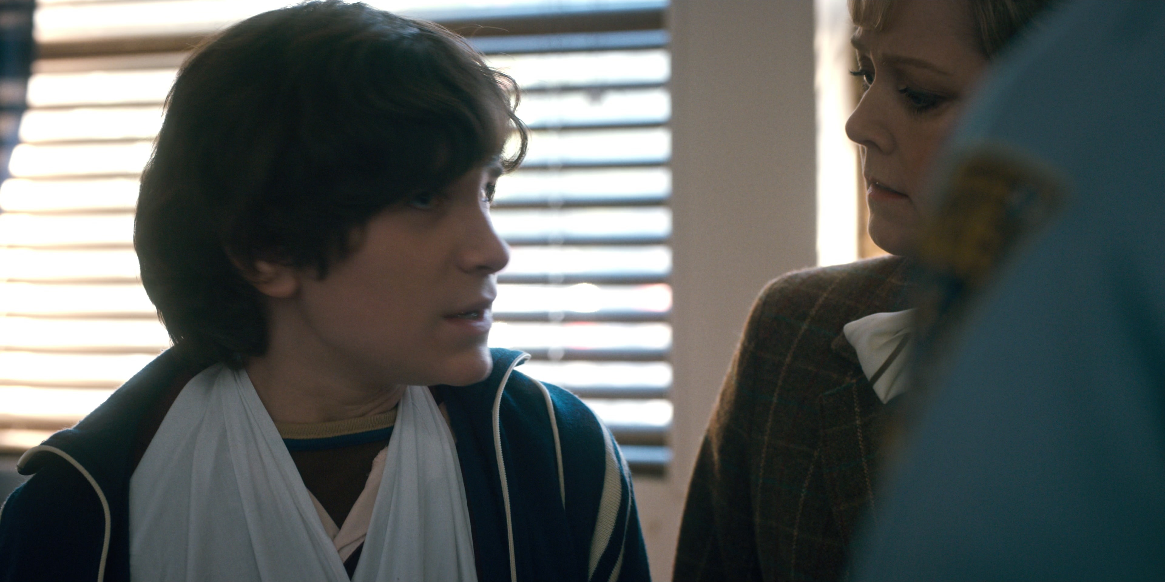 Stranger Things (2016), wide, 2.00:1 — film still