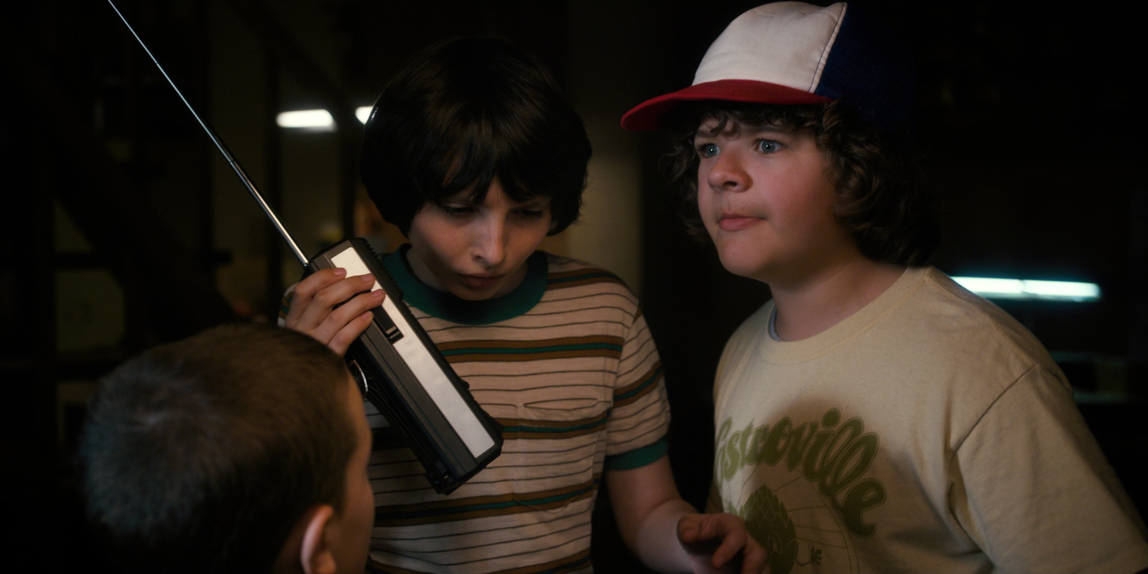Stranger Things (2016), wide, 2.00:1 — film still