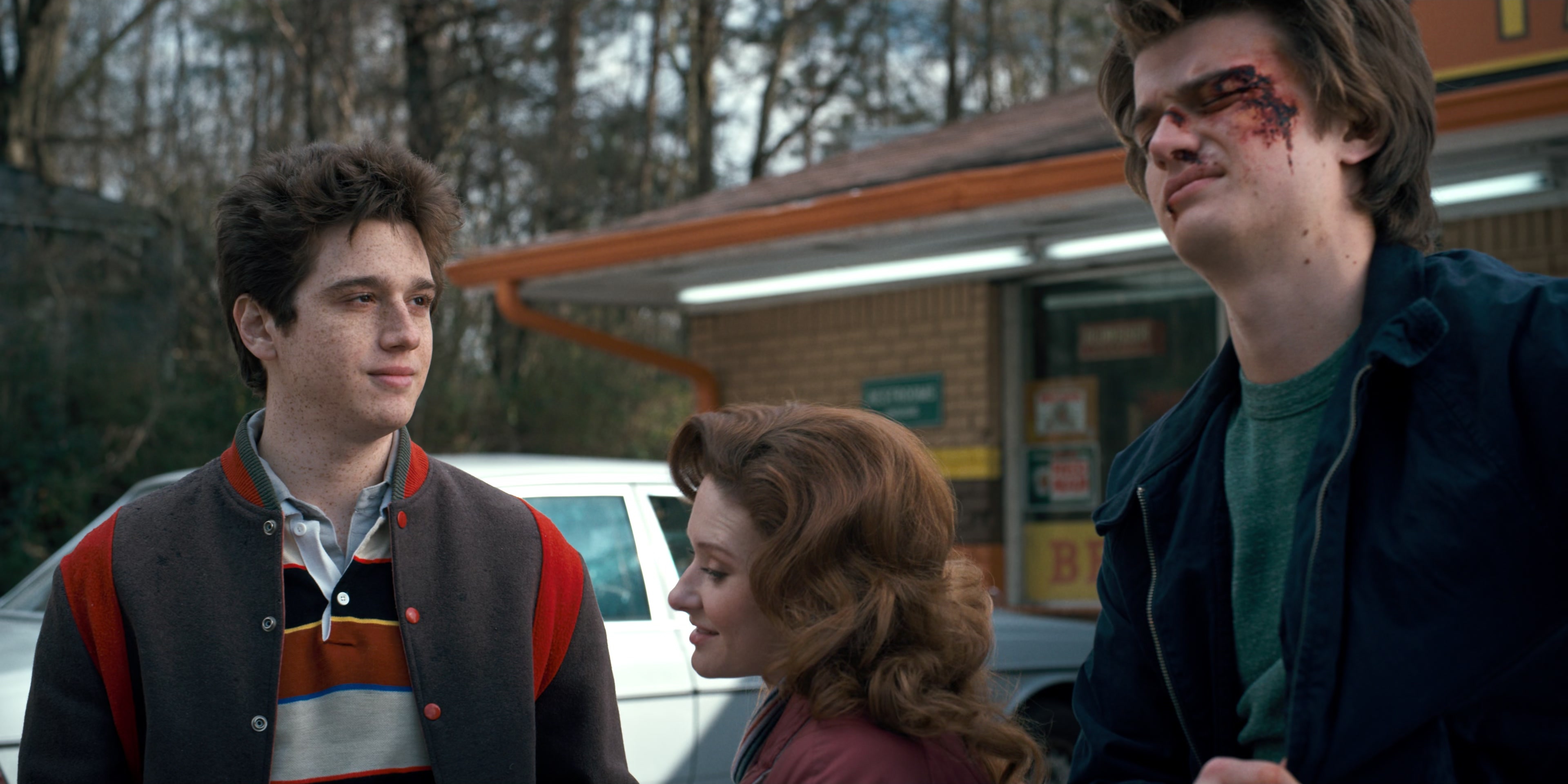 Stranger Things (2016), wide, 2.00:1 — film still
