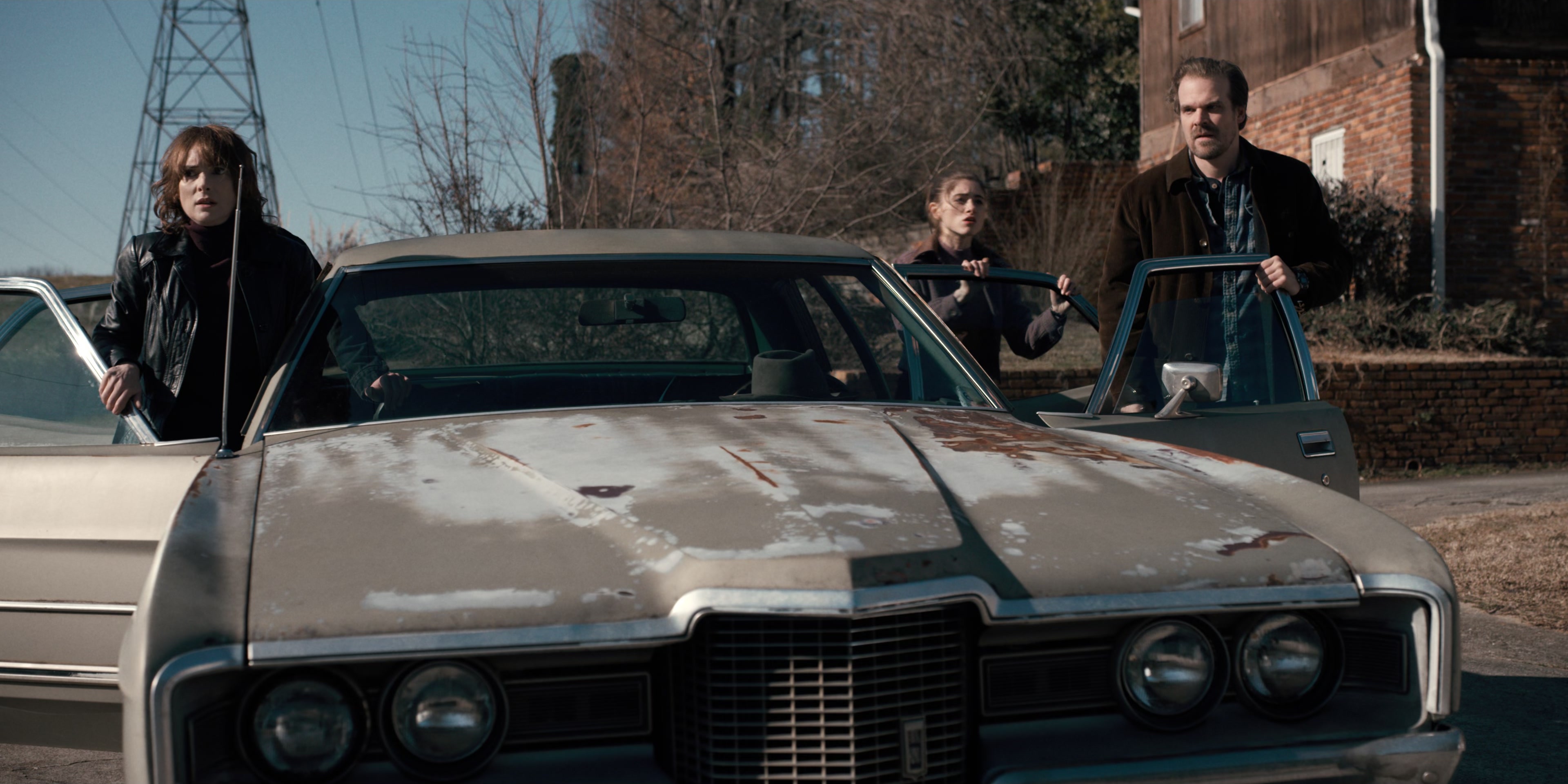 Stranger Things (2016), wide, 2.00:1 — film still