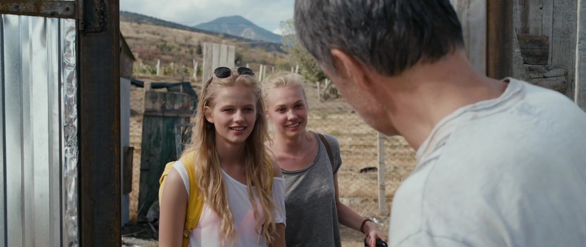 Kak menya zovut (2014), wide, 2.37:1 — film still