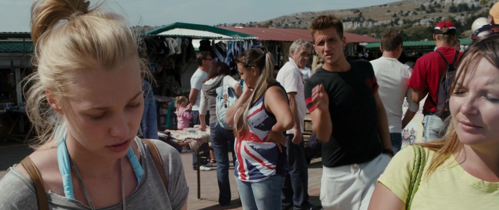 Kak menya zovut (2014), wide, 2.37:1 — film still