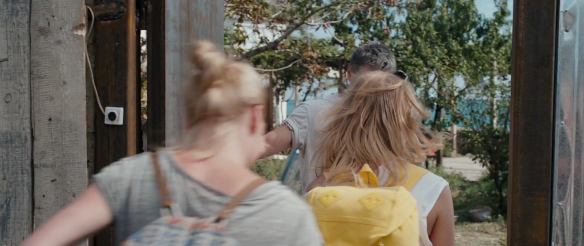 Kak menya zovut (2014), wide, 2.37:1 — film still
