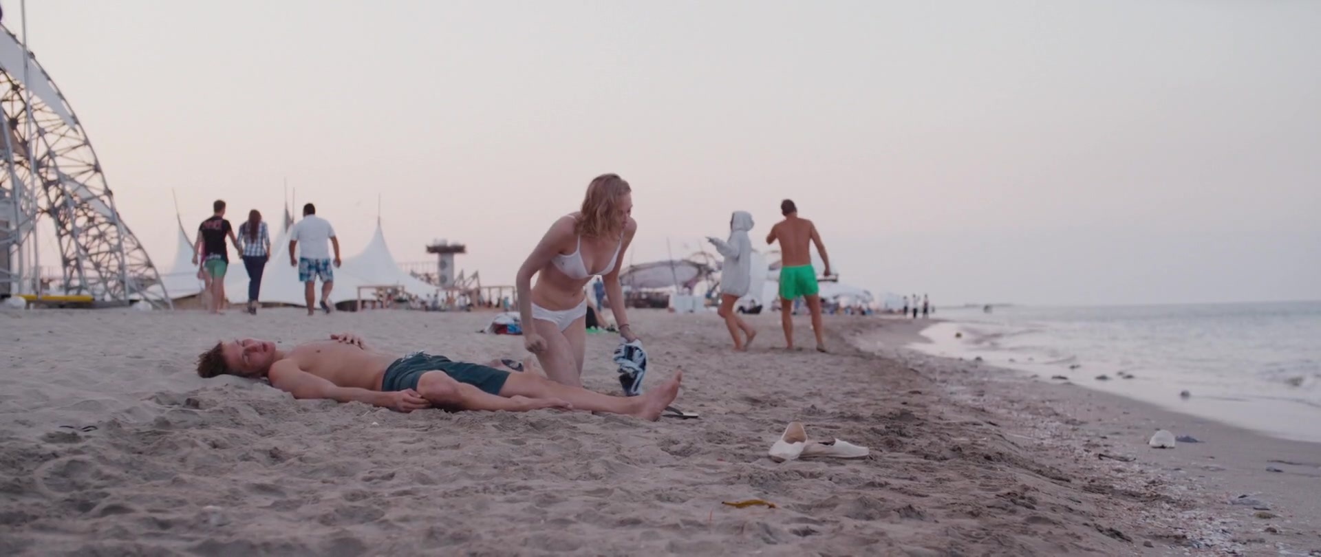Kak menya zovut (2014), wide, 2.37:1 — film still