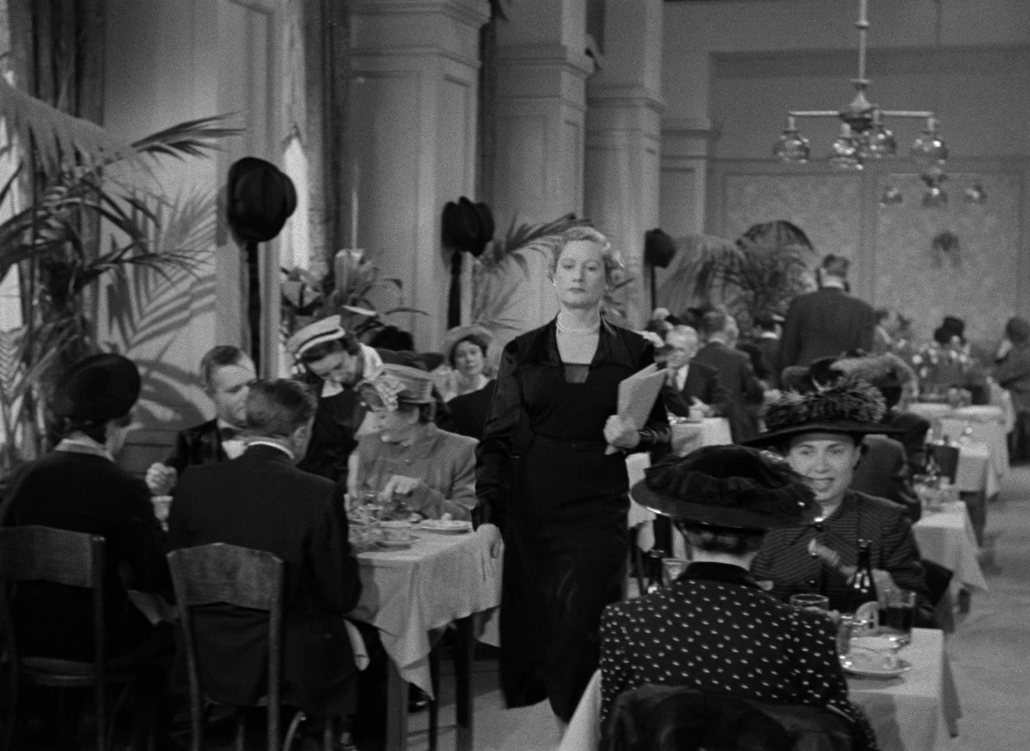 Limelight (1952), wide, 1.37:1 — film still