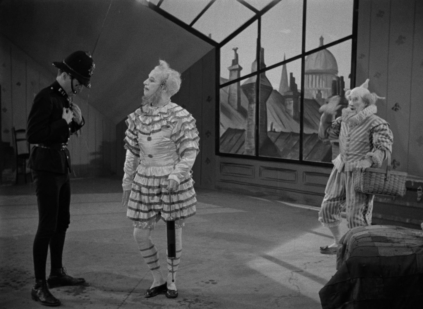 Limelight (1952), wide, 1.37:1 — film still