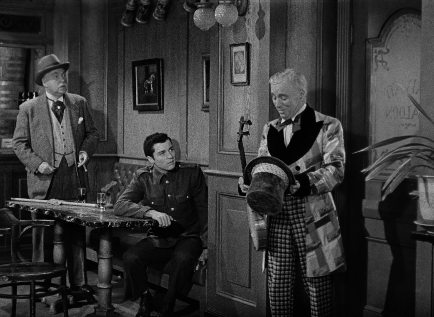 Limelight (1952), wide, 1.37:1 — film still