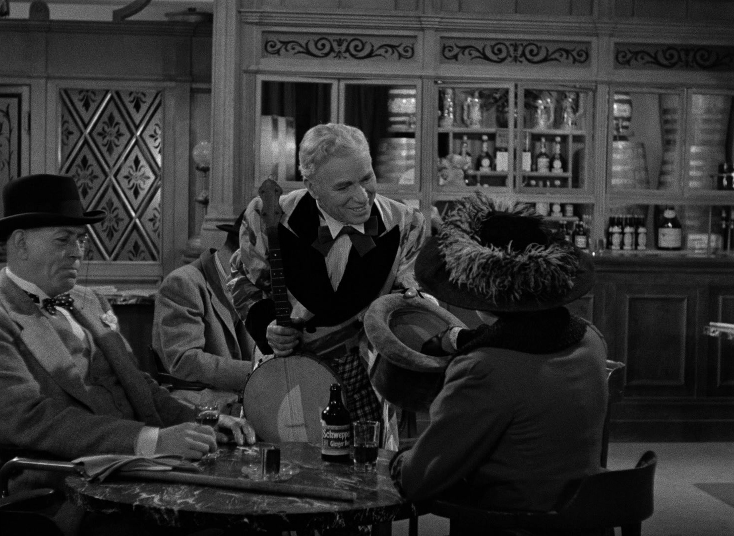 Limelight (1952), wide, 1.37:1 — film still