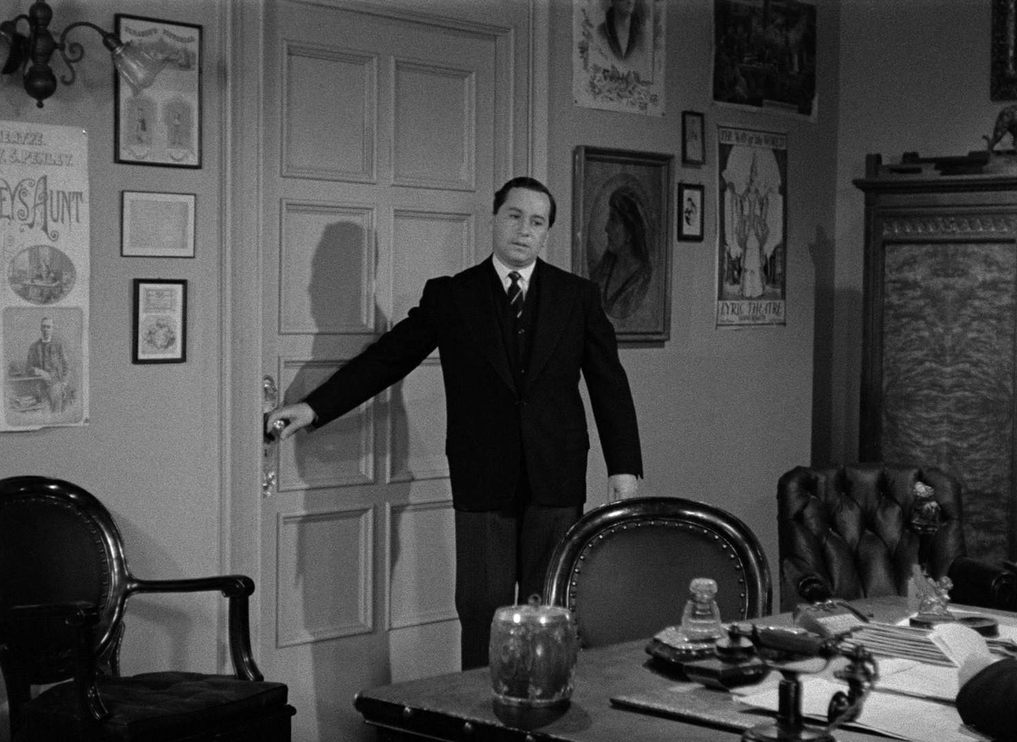 Limelight (1952), wide, 1.37:1 — film still