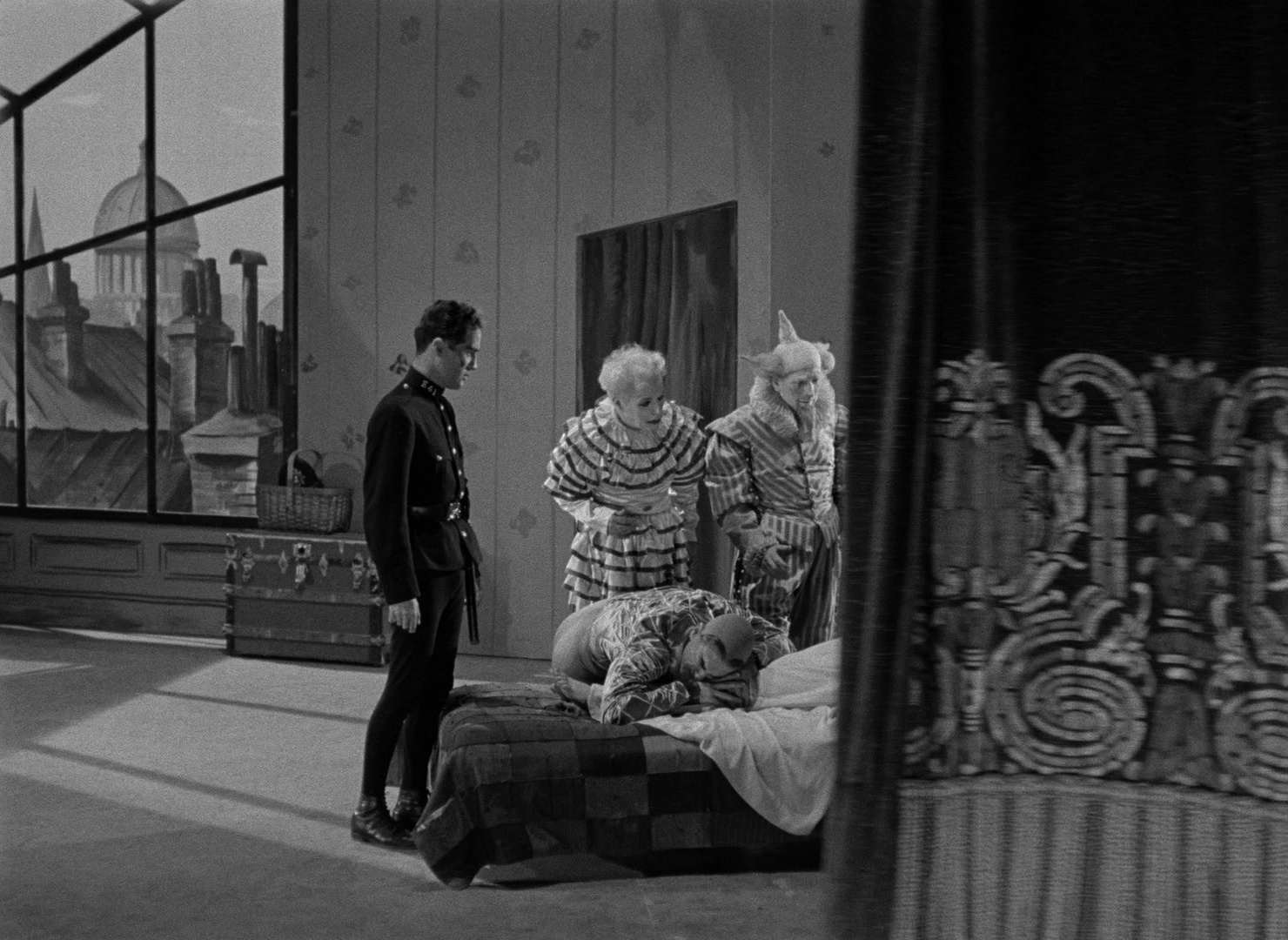 Limelight (1952), wide, 1.37:1 — film still