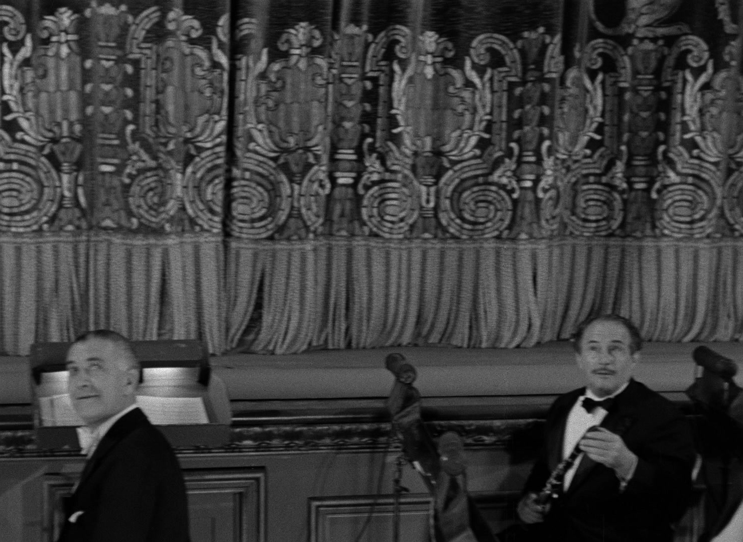 Limelight (1952), wide, 1.37:1 — film still