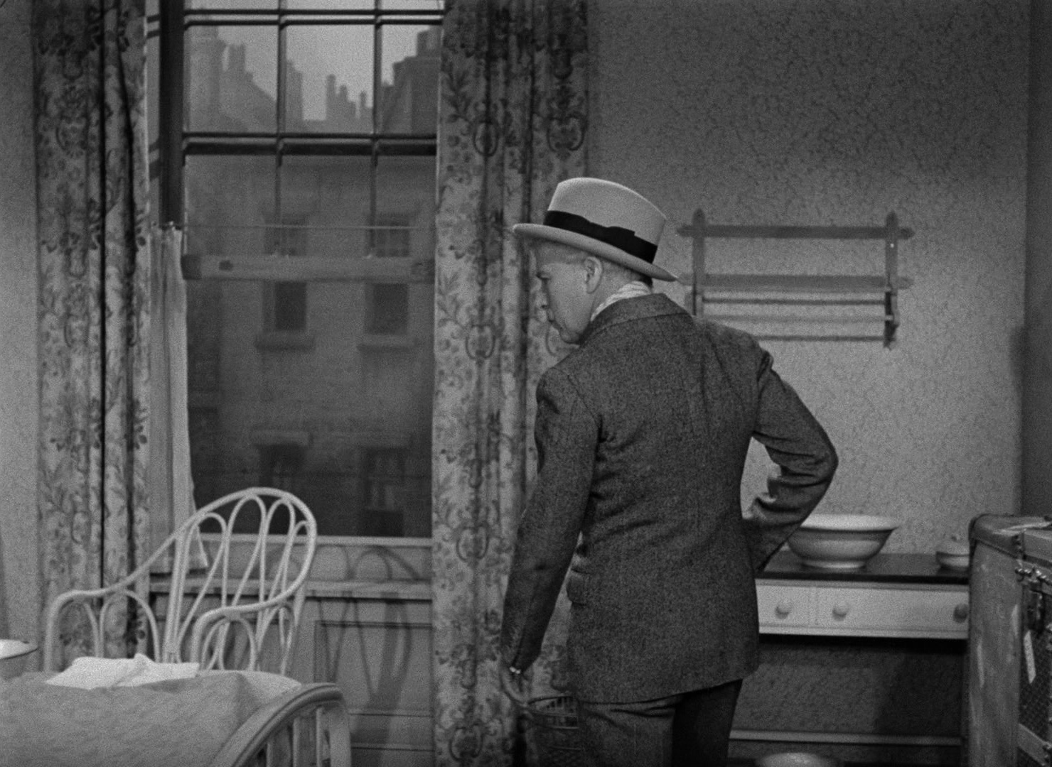 Limelight (1952), wide, 1.37:1 — film still