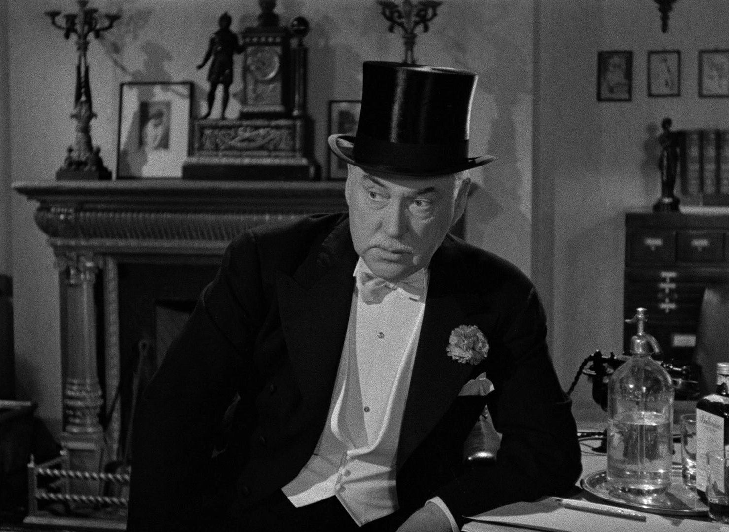 Limelight (1952), wide, 1.37:1 — film still