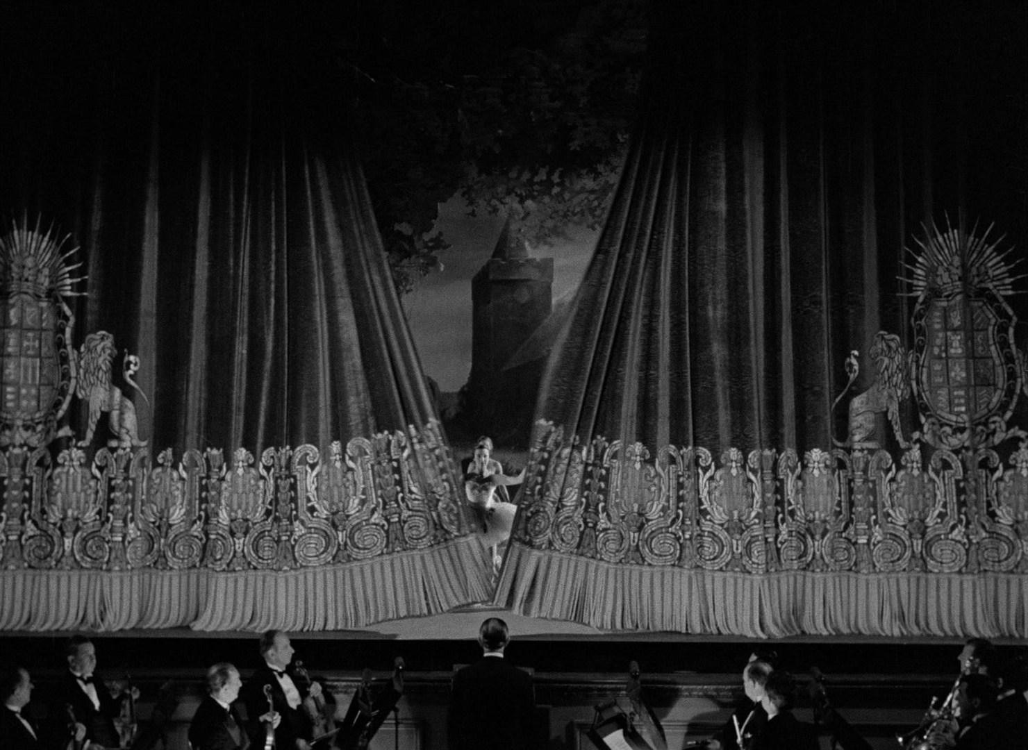 Limelight (1952), wide, 1.37:1 — film still